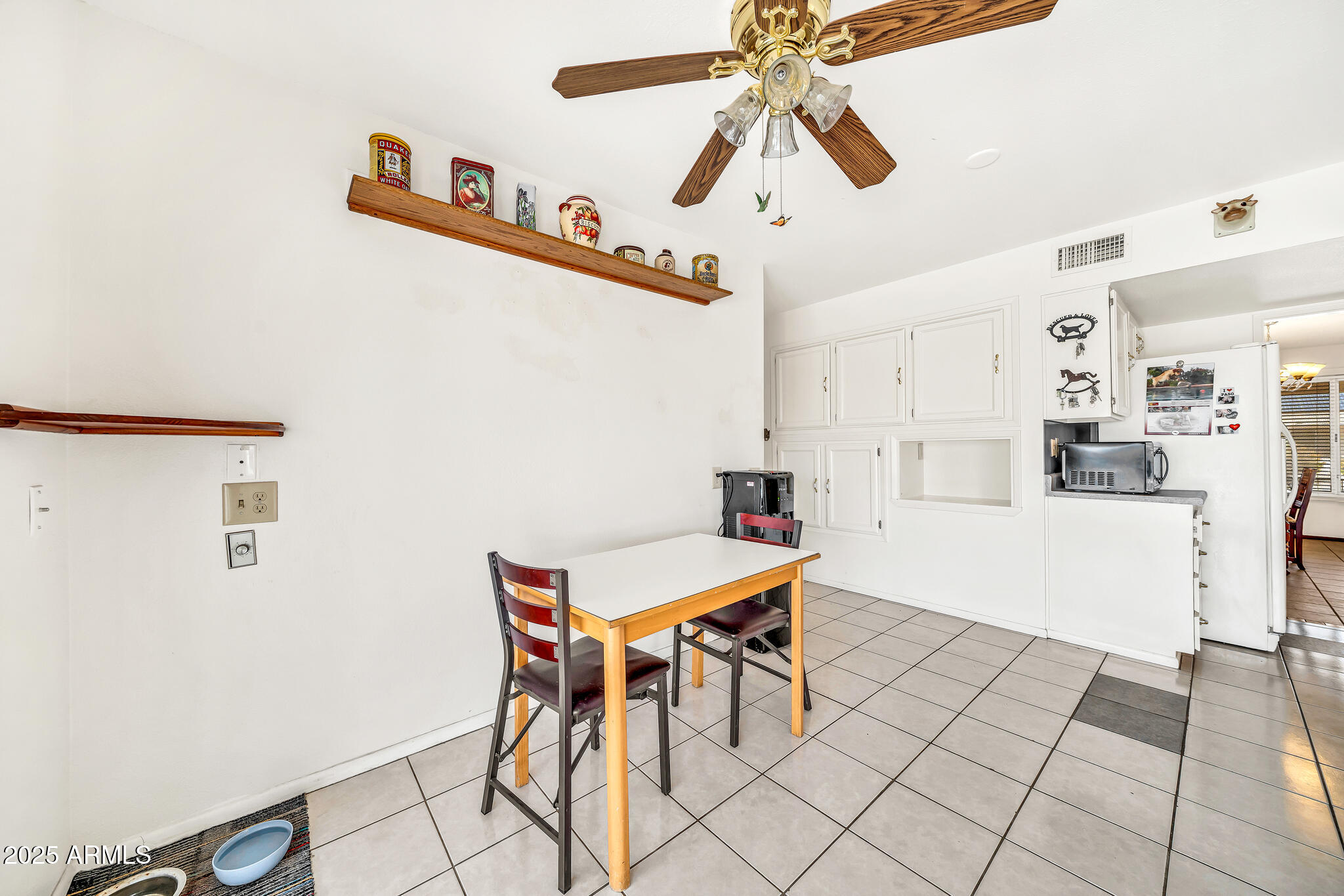 9739 W RIVIERA Drive