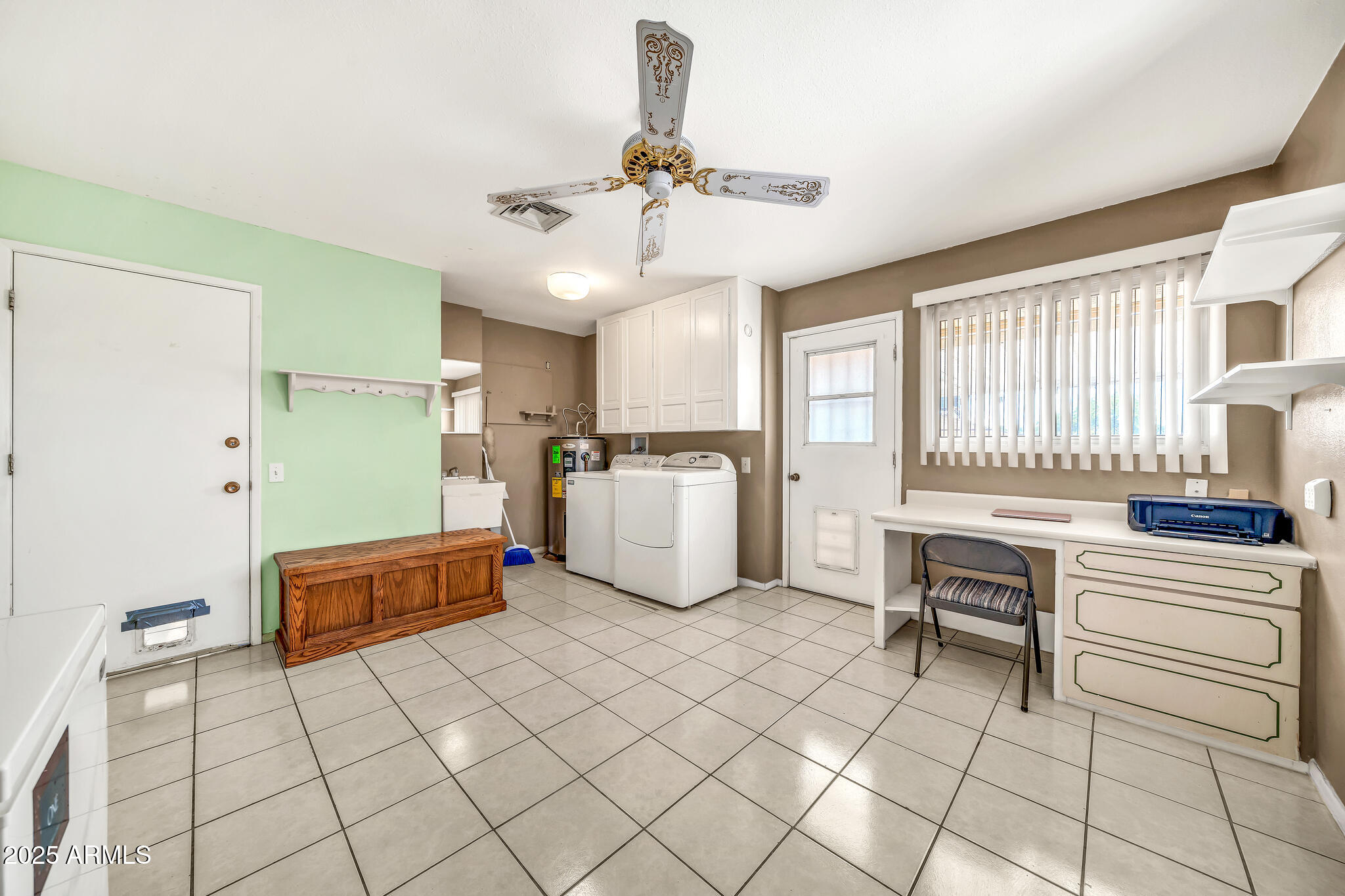 9739 W RIVIERA Drive