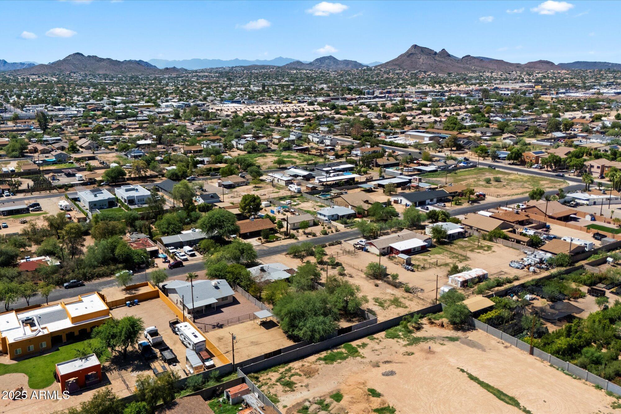 2904 E SAINT JOHN Road