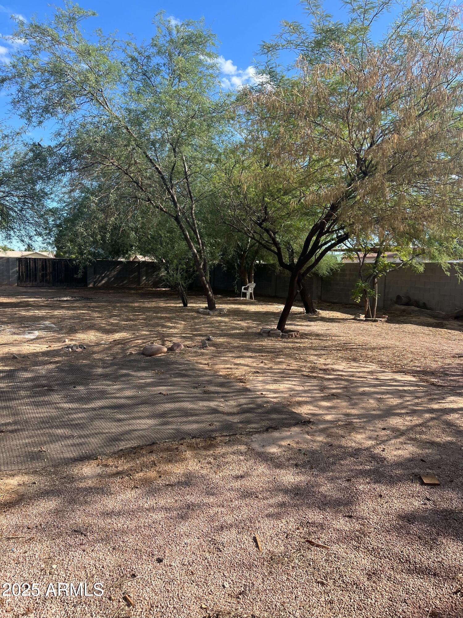 2904 E SAINT JOHN Road