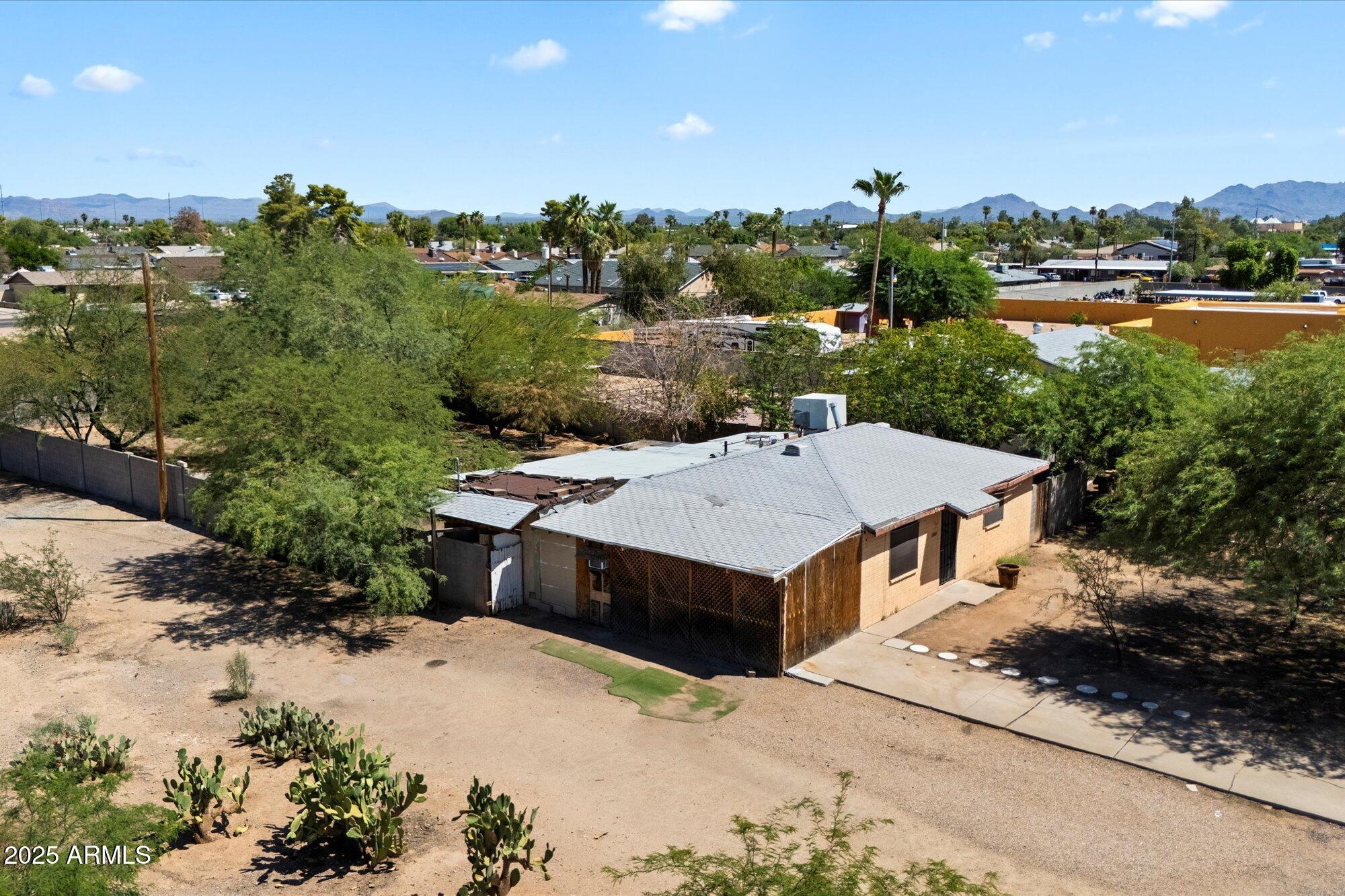 2904 E SAINT JOHN Road