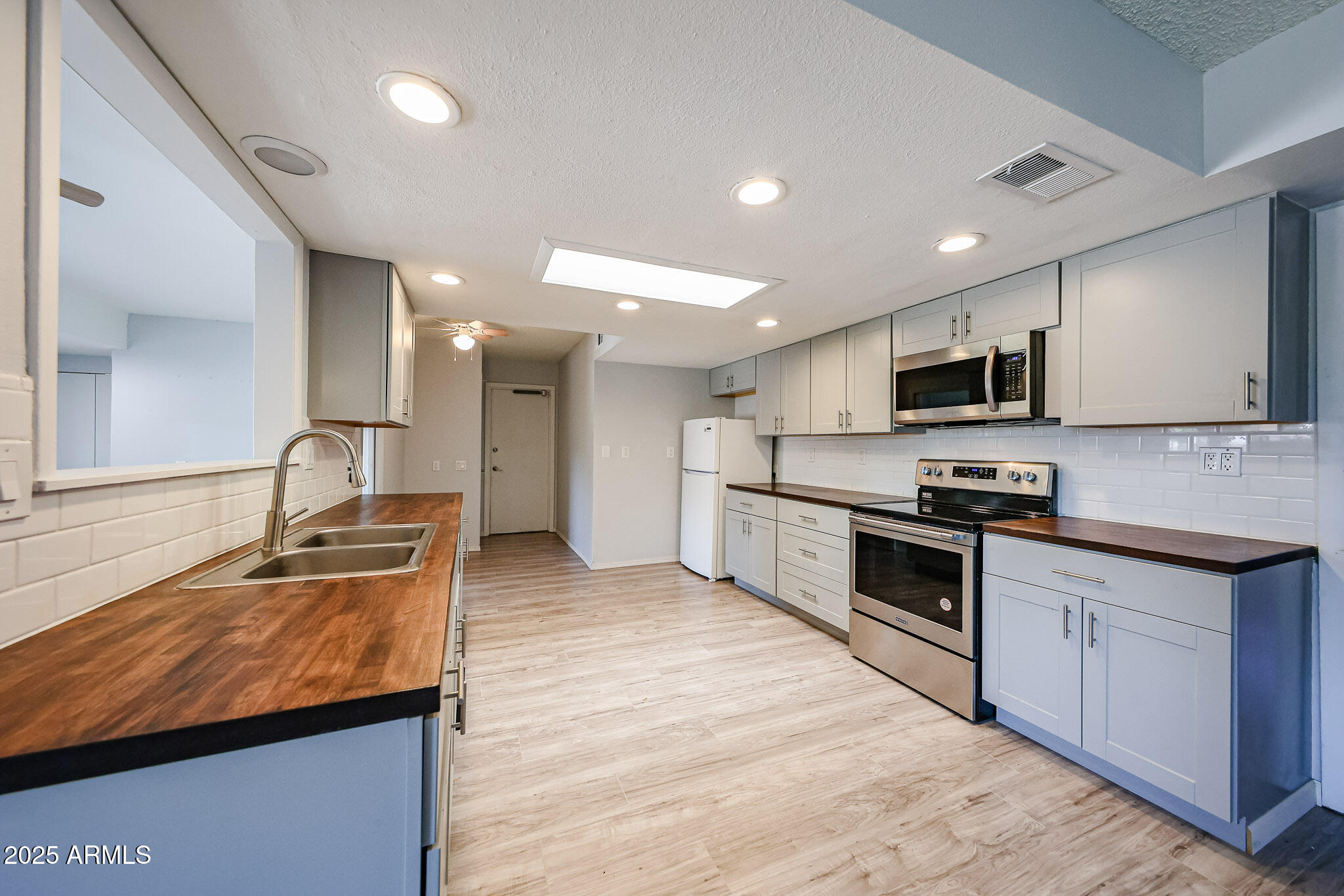 19838 N PINE SPRINGS Drive