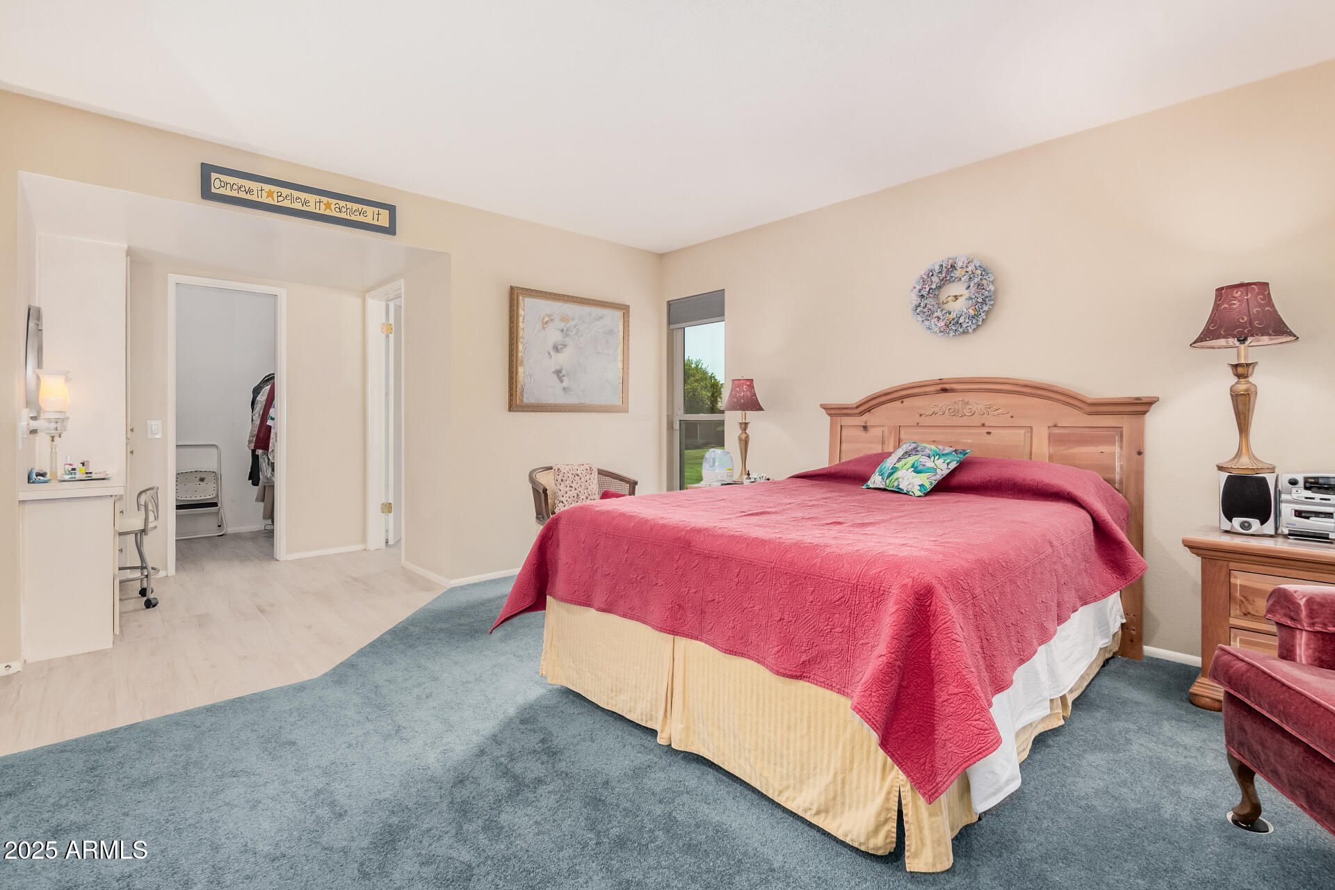 9705 W OAK RIDGE Drive