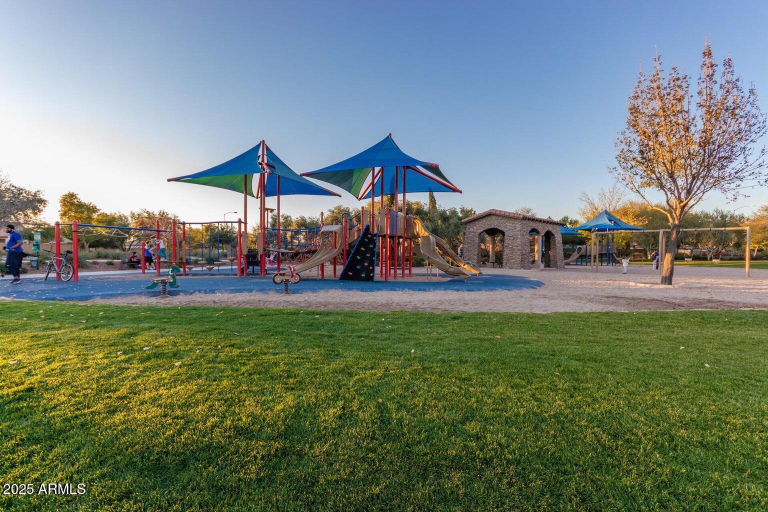 10923 E SYLVAN Avenue