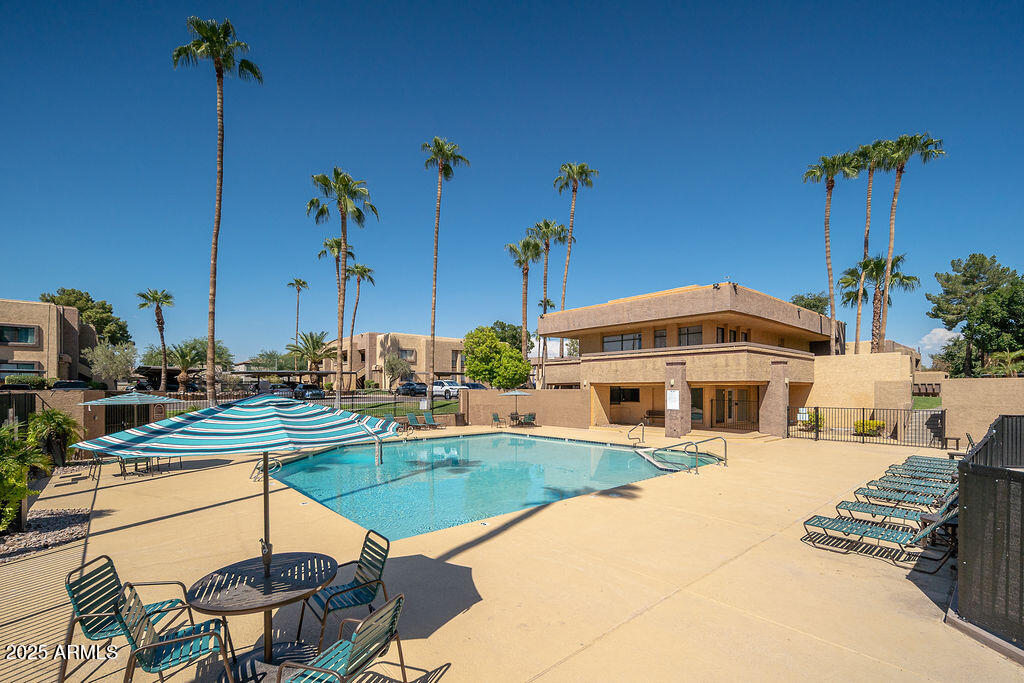 3601 W Tierra Buena Lane, 248