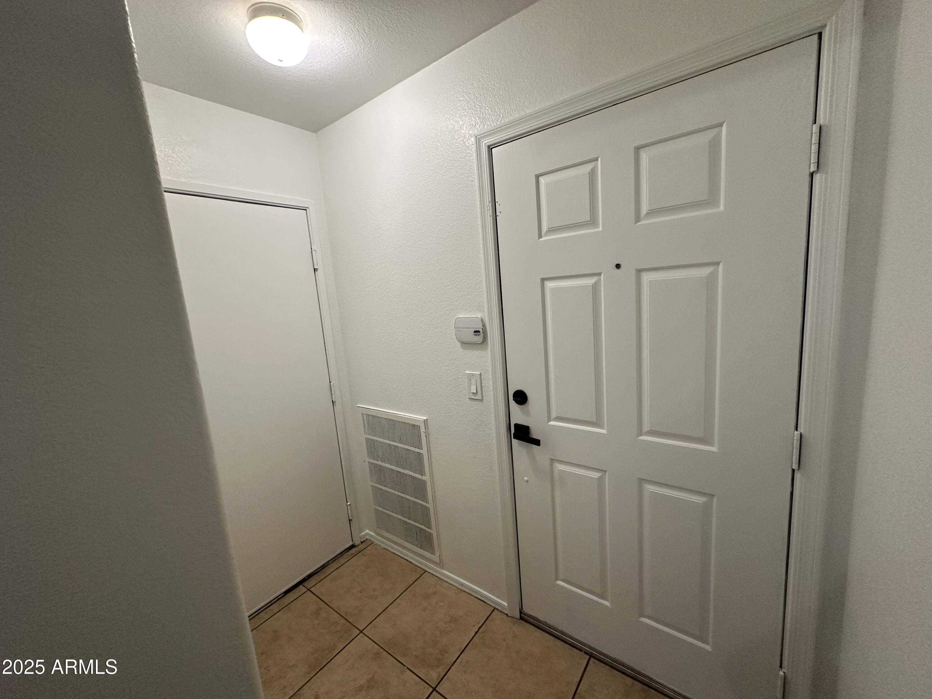 240 W JUNIPER Avenue, 1012