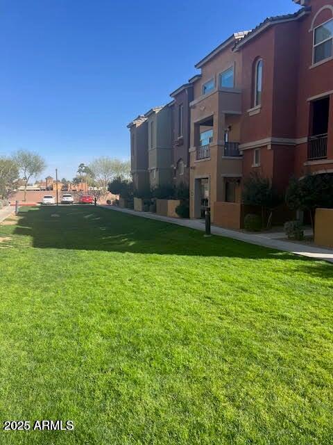 240 W JUNIPER Avenue, 1012