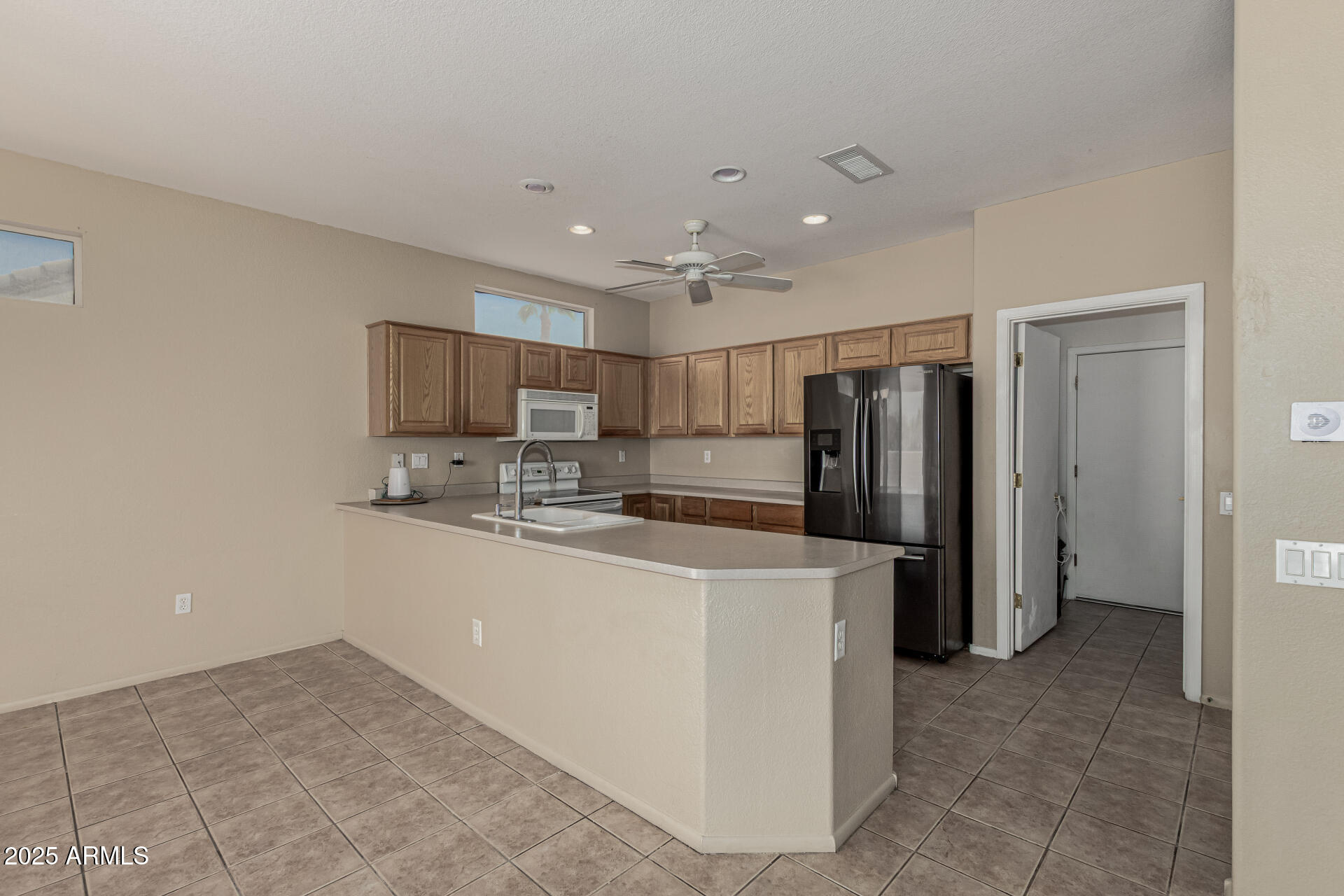 15712 W EUCALYPTUS Court