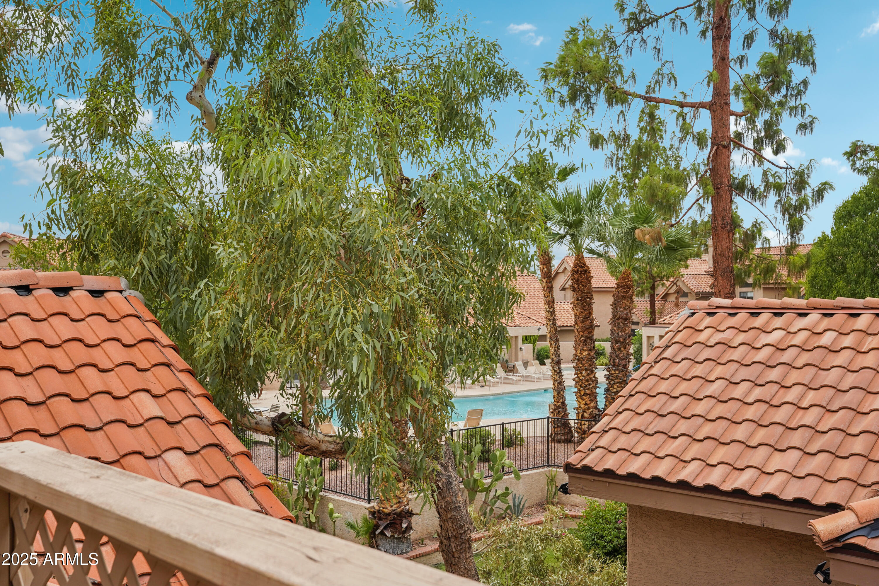 1001 N PASADENA Street, 160