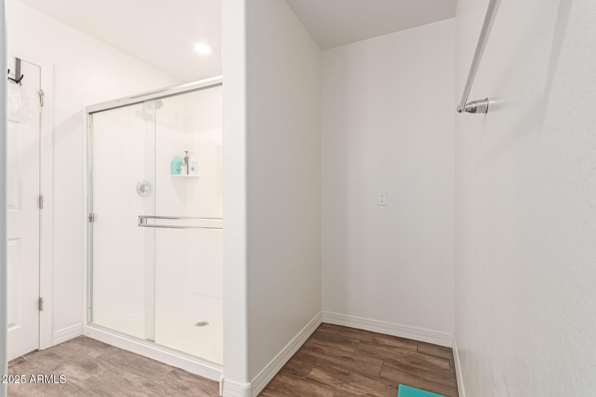 12656 W MIDWAY Avenue