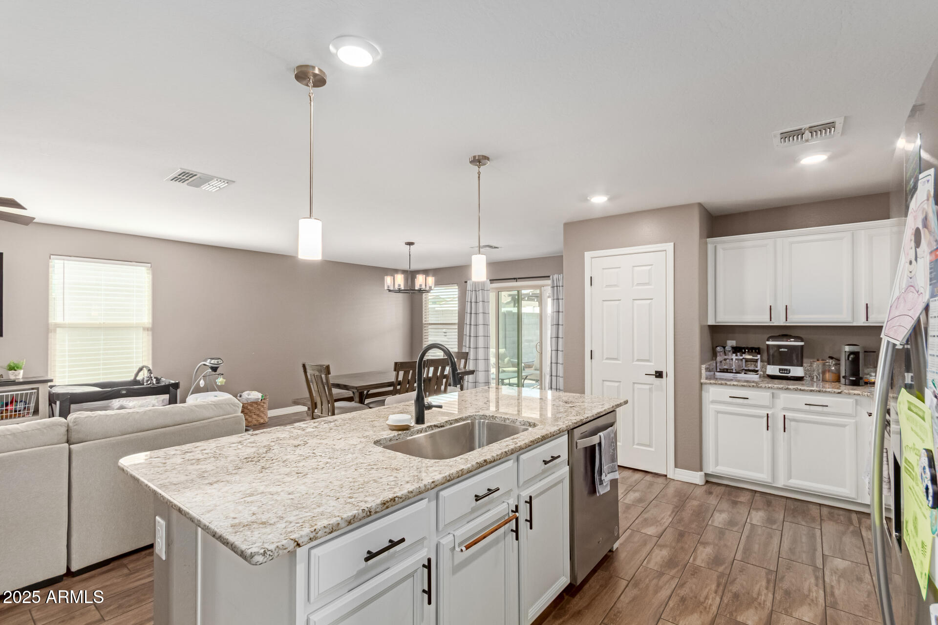 12656 W MIDWAY Avenue