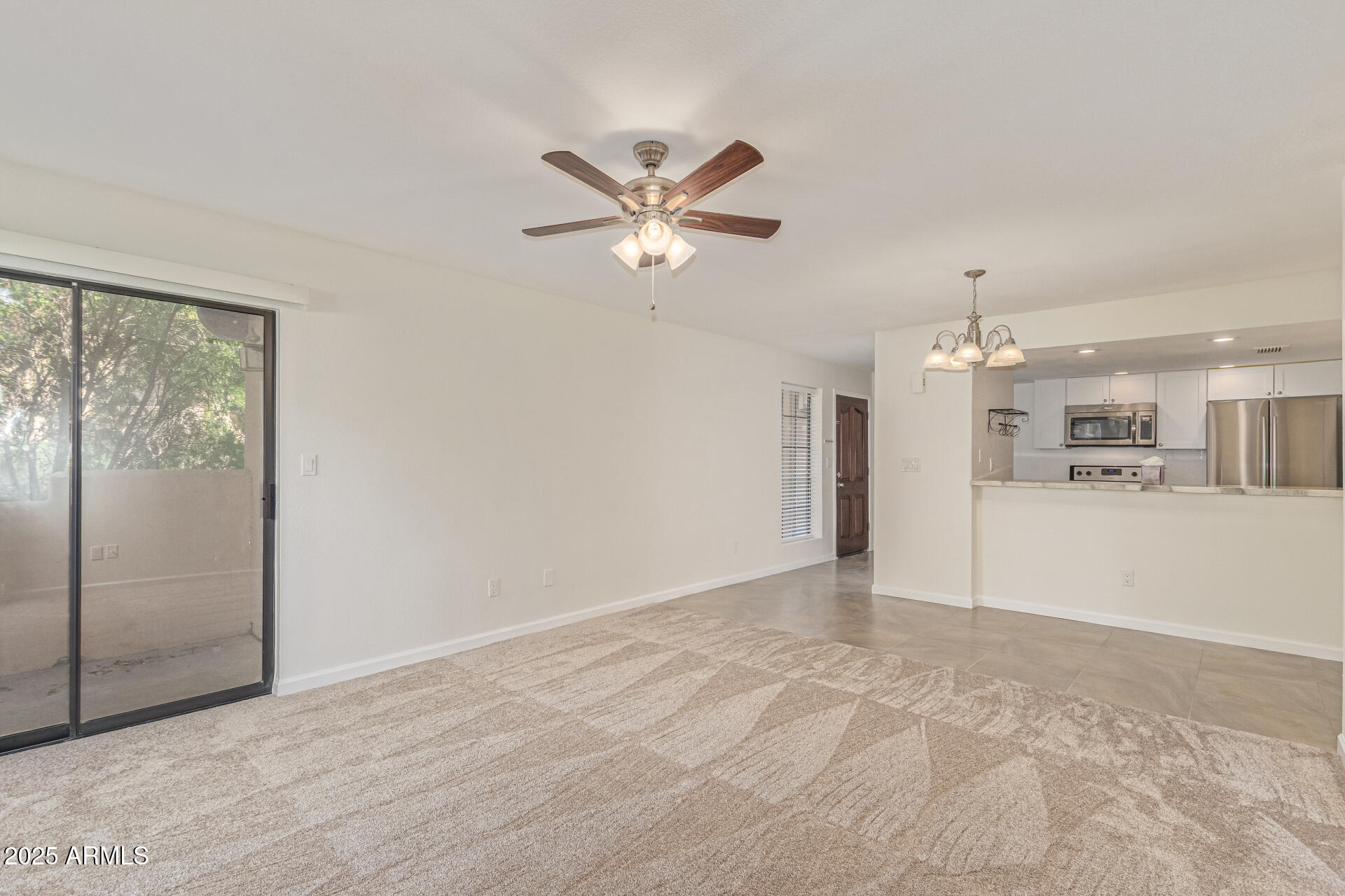 1351 N PLEASANT Drive, 1016