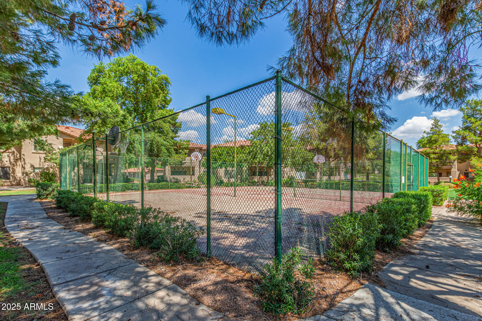 1351 N PLEASANT Drive, 1016