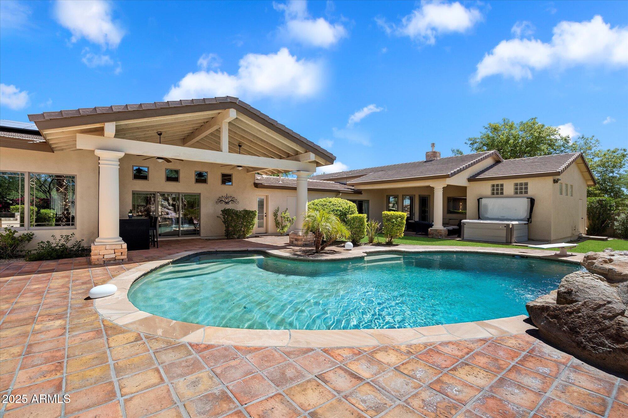 10050 N 58TH Place