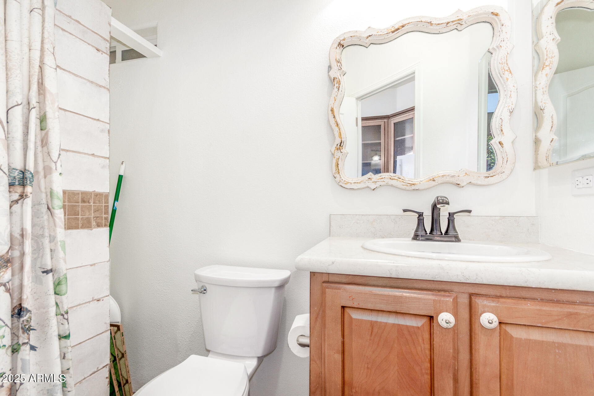 111 S GREENFIELD Road, 163