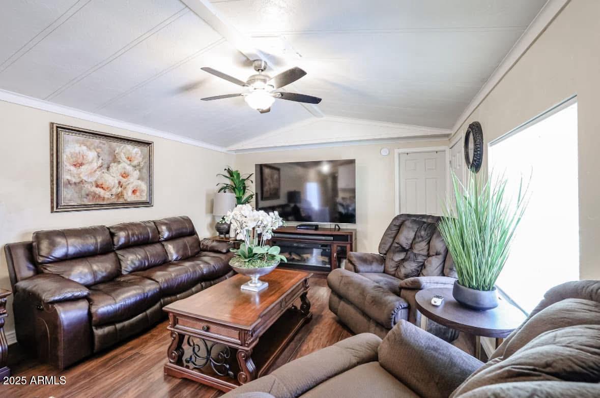 12727 W Glendale Avenue Unit: 106