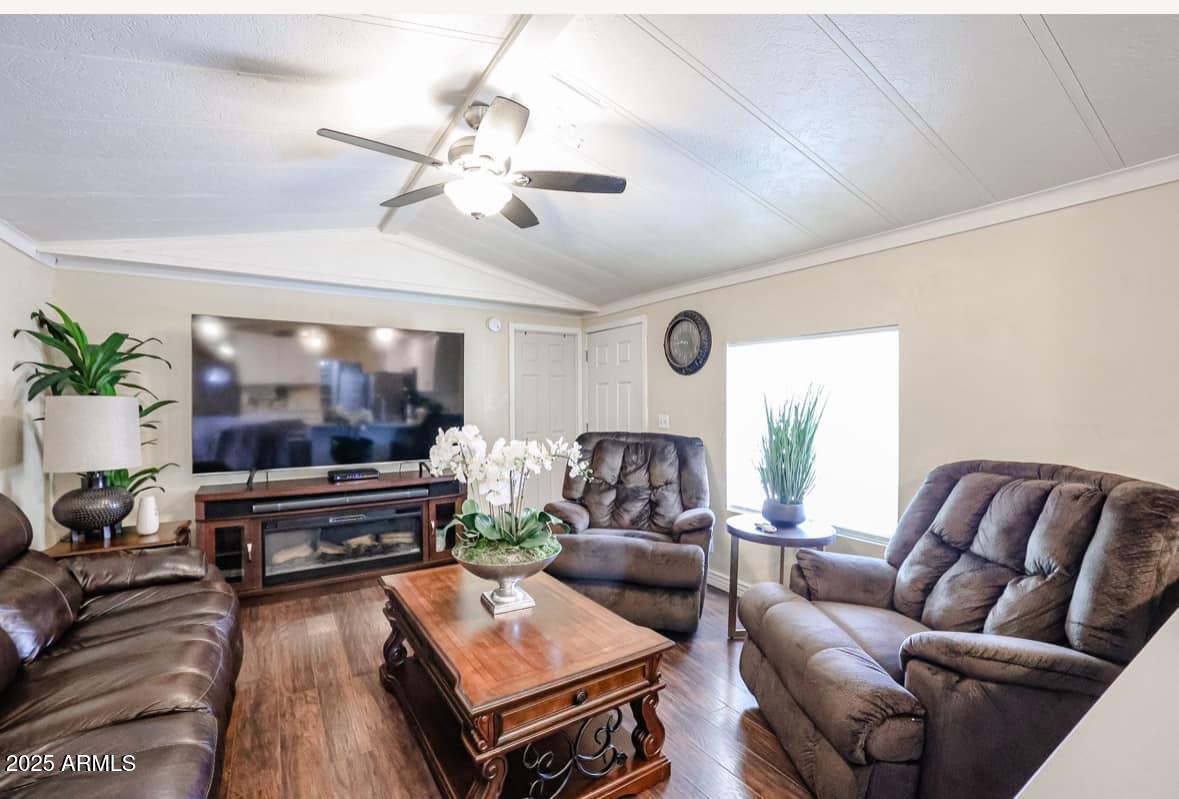 12727 W Glendale Avenue Unit: 106