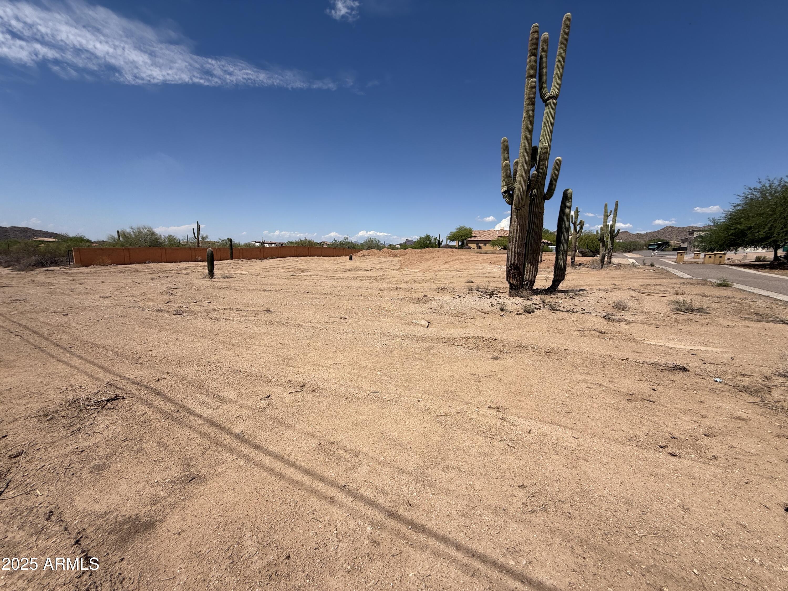 8404 N 82nd Place, -