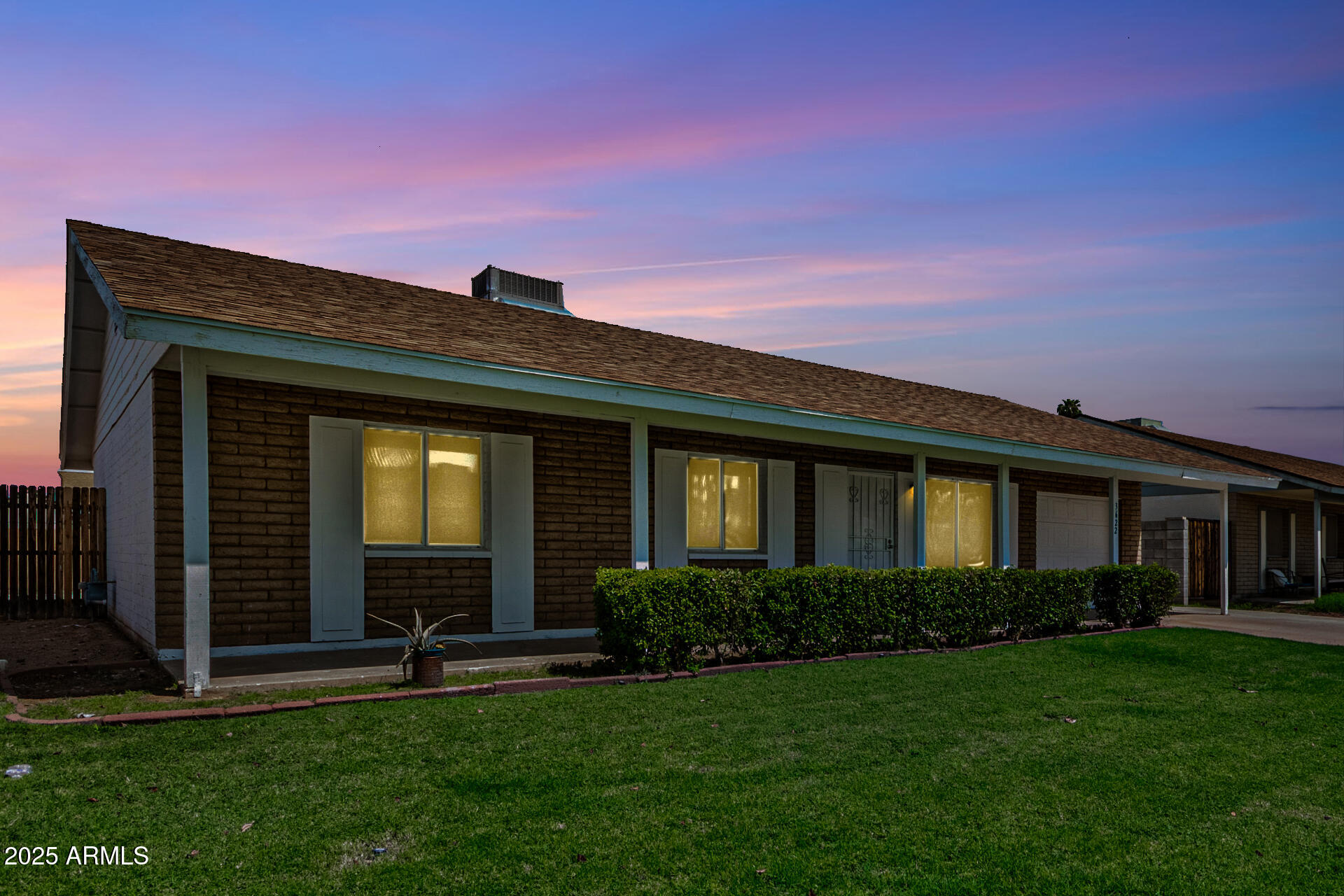 3622 W ALTADENA Avenue