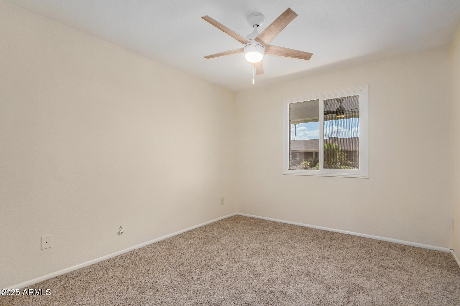 3622 W ALTADENA Avenue