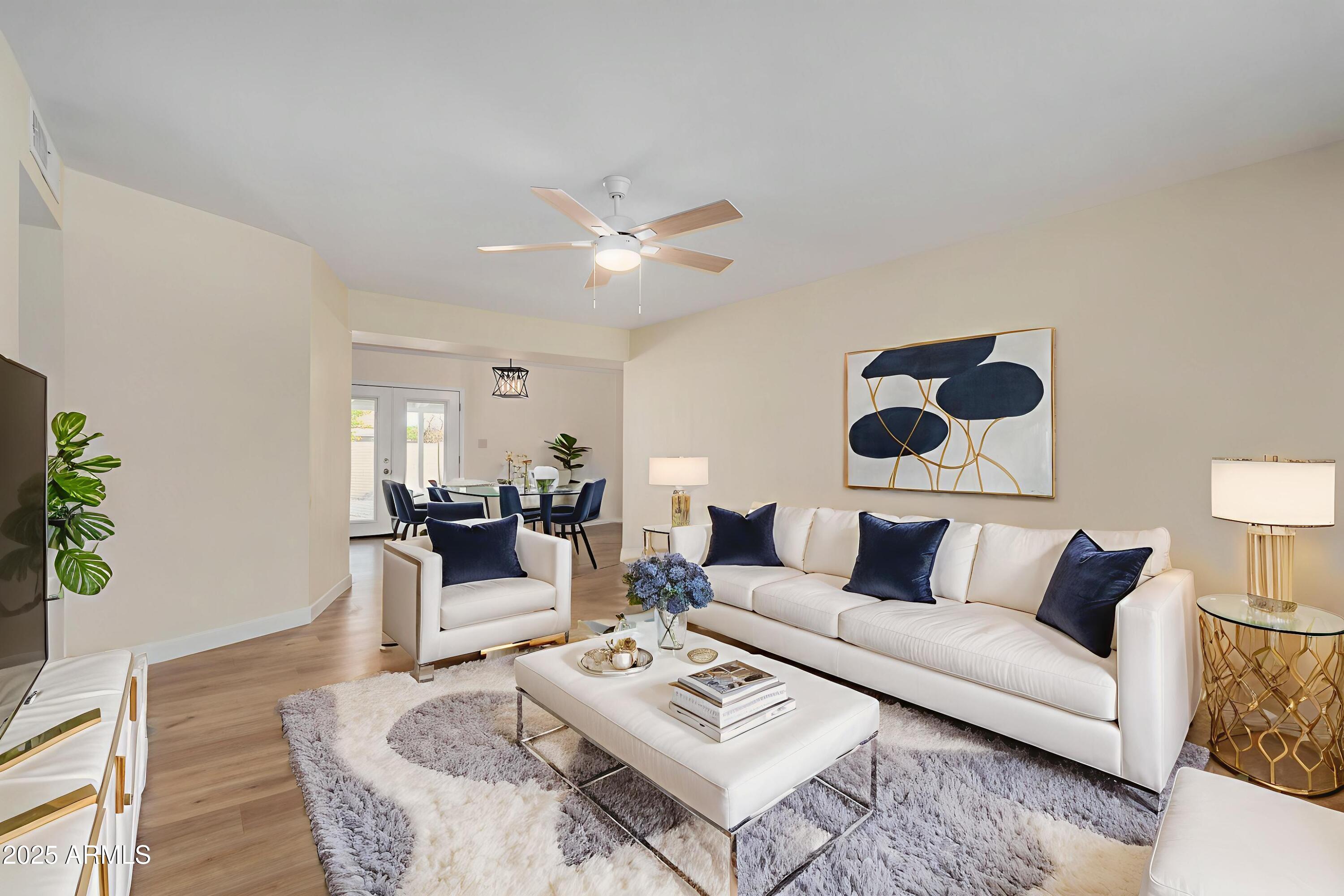 3622 W ALTADENA Avenue