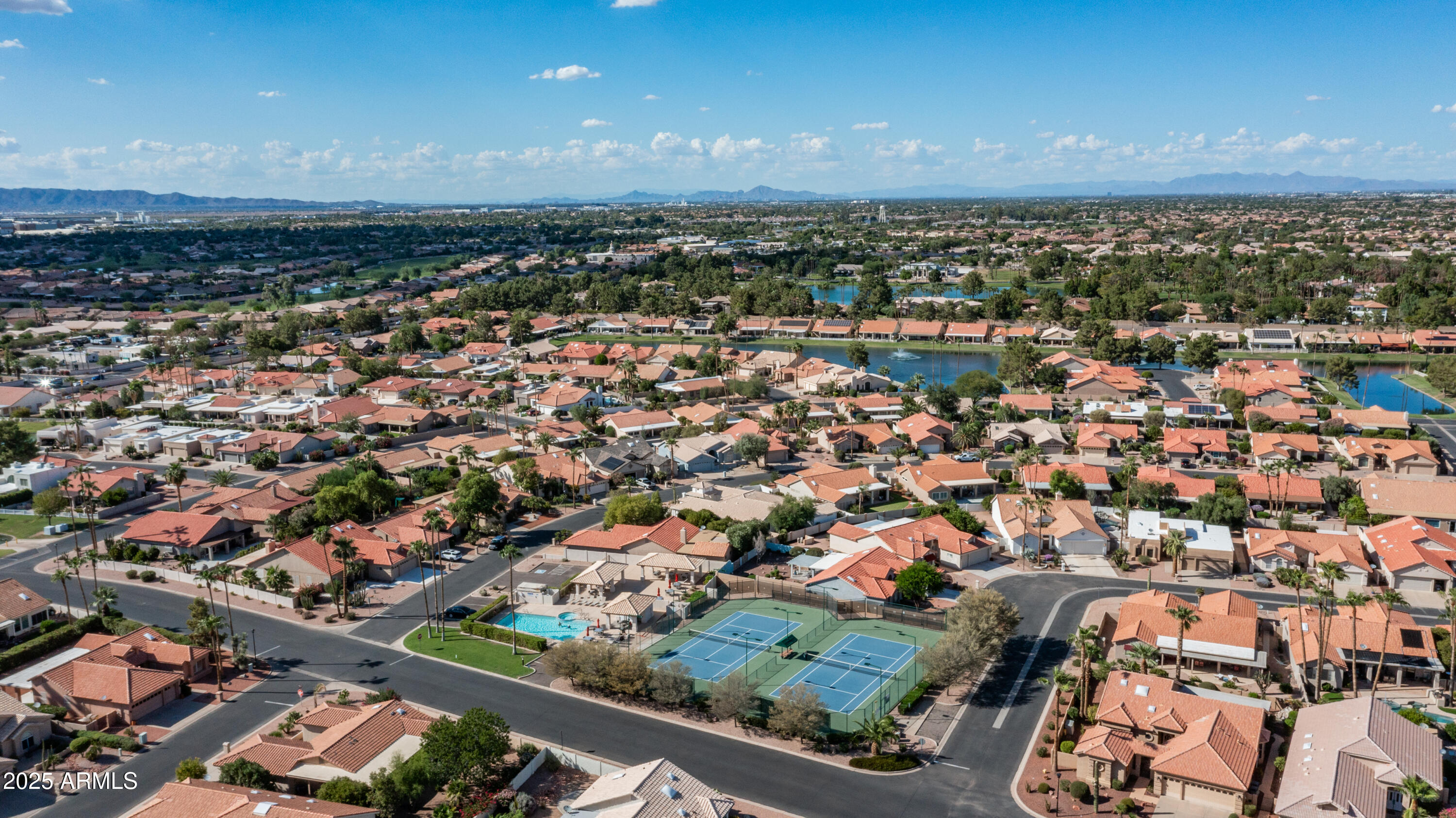 10533 E NACOMA Drive