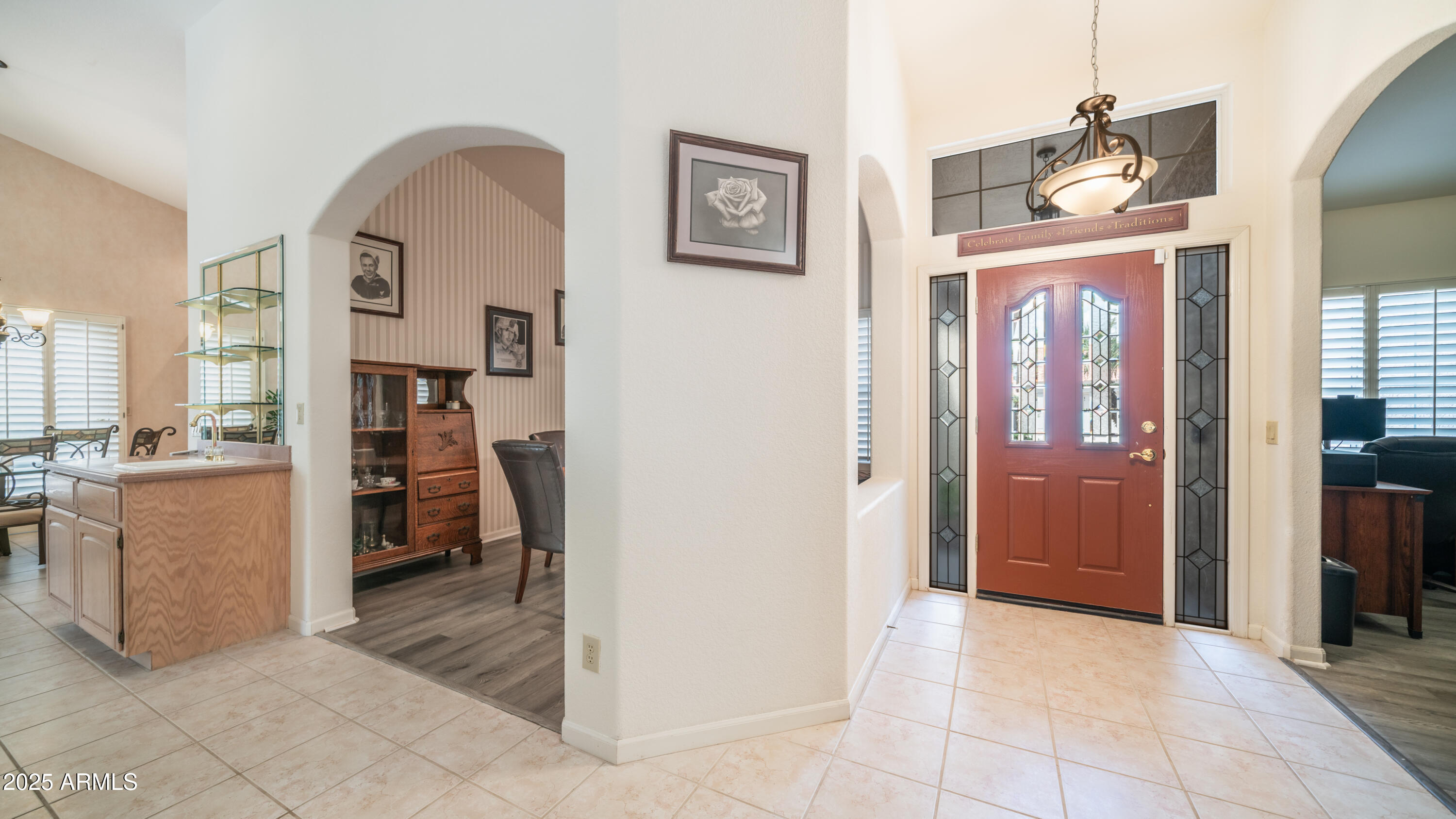 10533 E NACOMA Drive