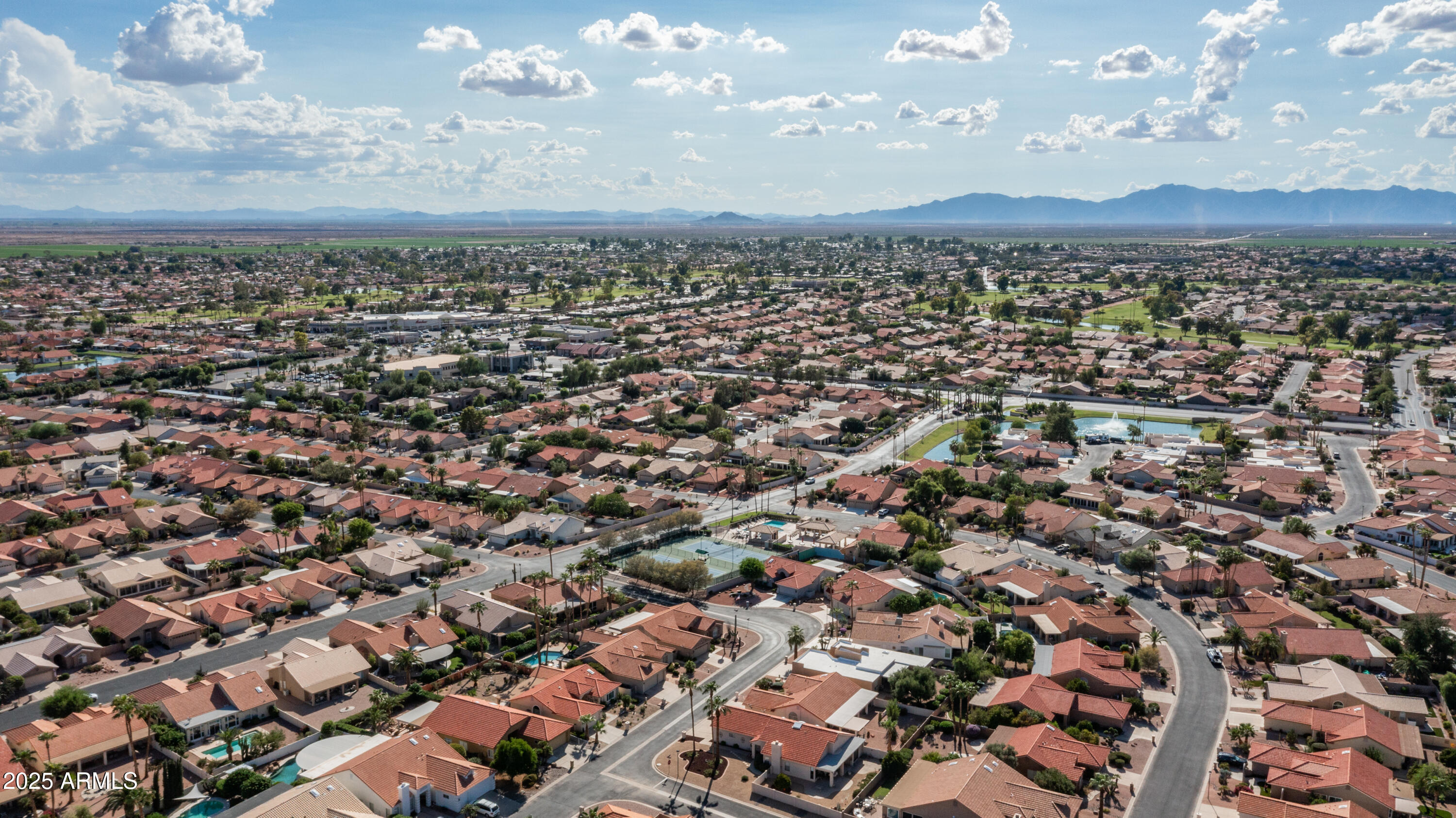 10533 E NACOMA Drive