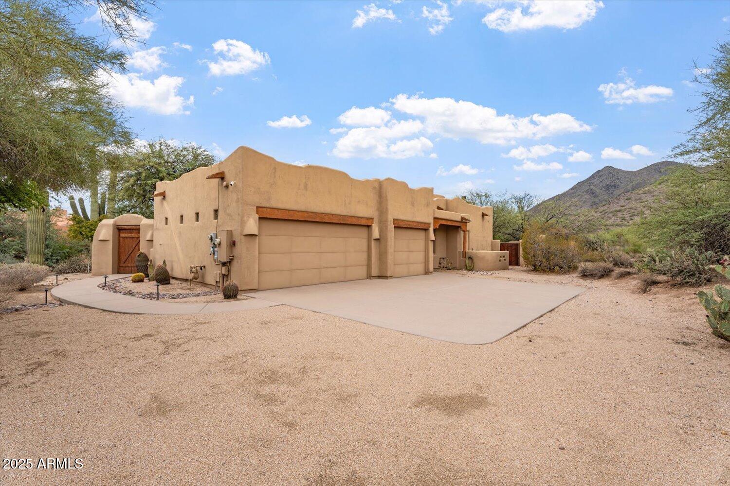 5976 E AGAVE Place