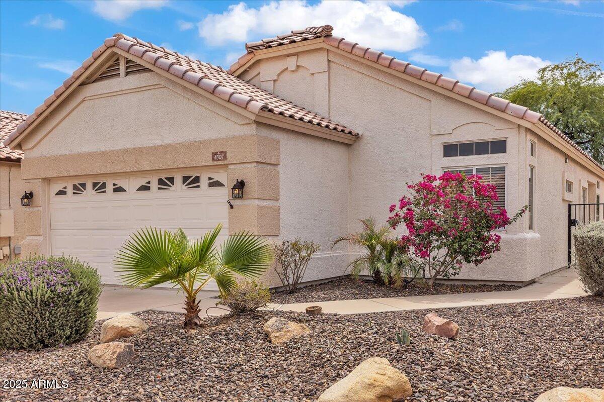 4307 E SOUTH FORK Drive