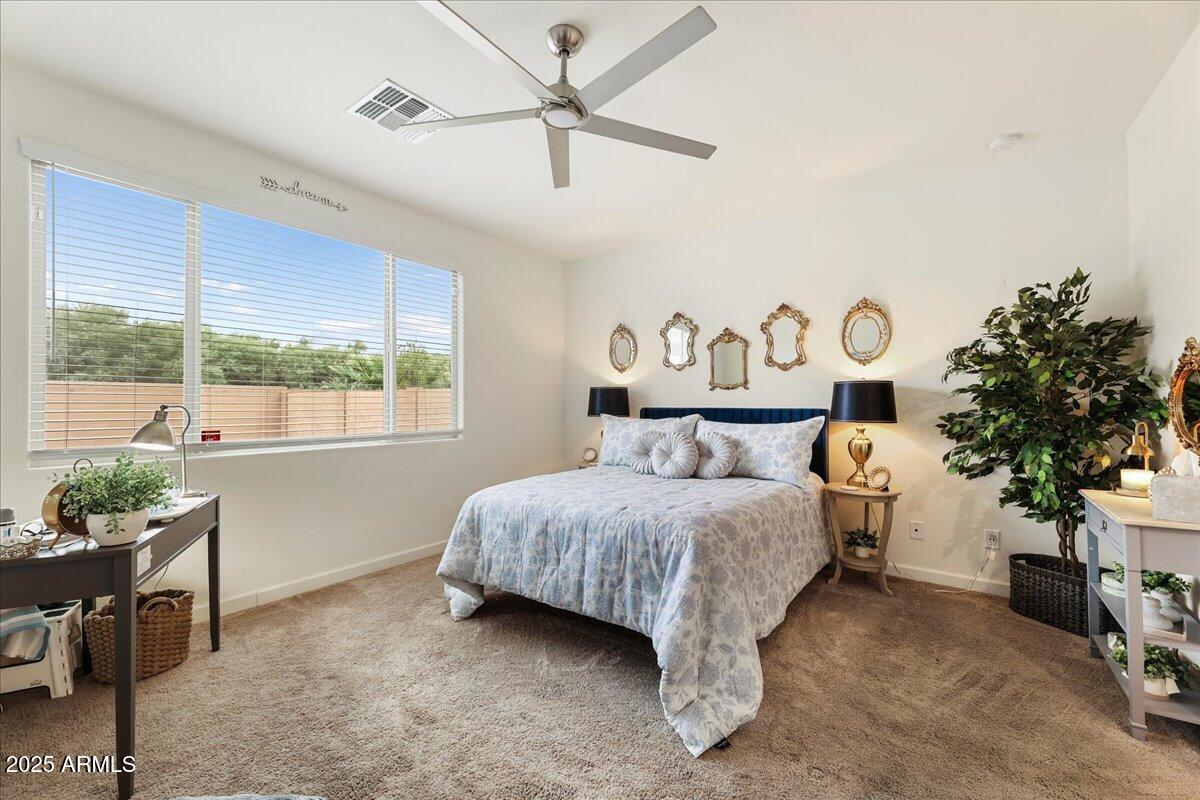 2745 W POLLACK Street