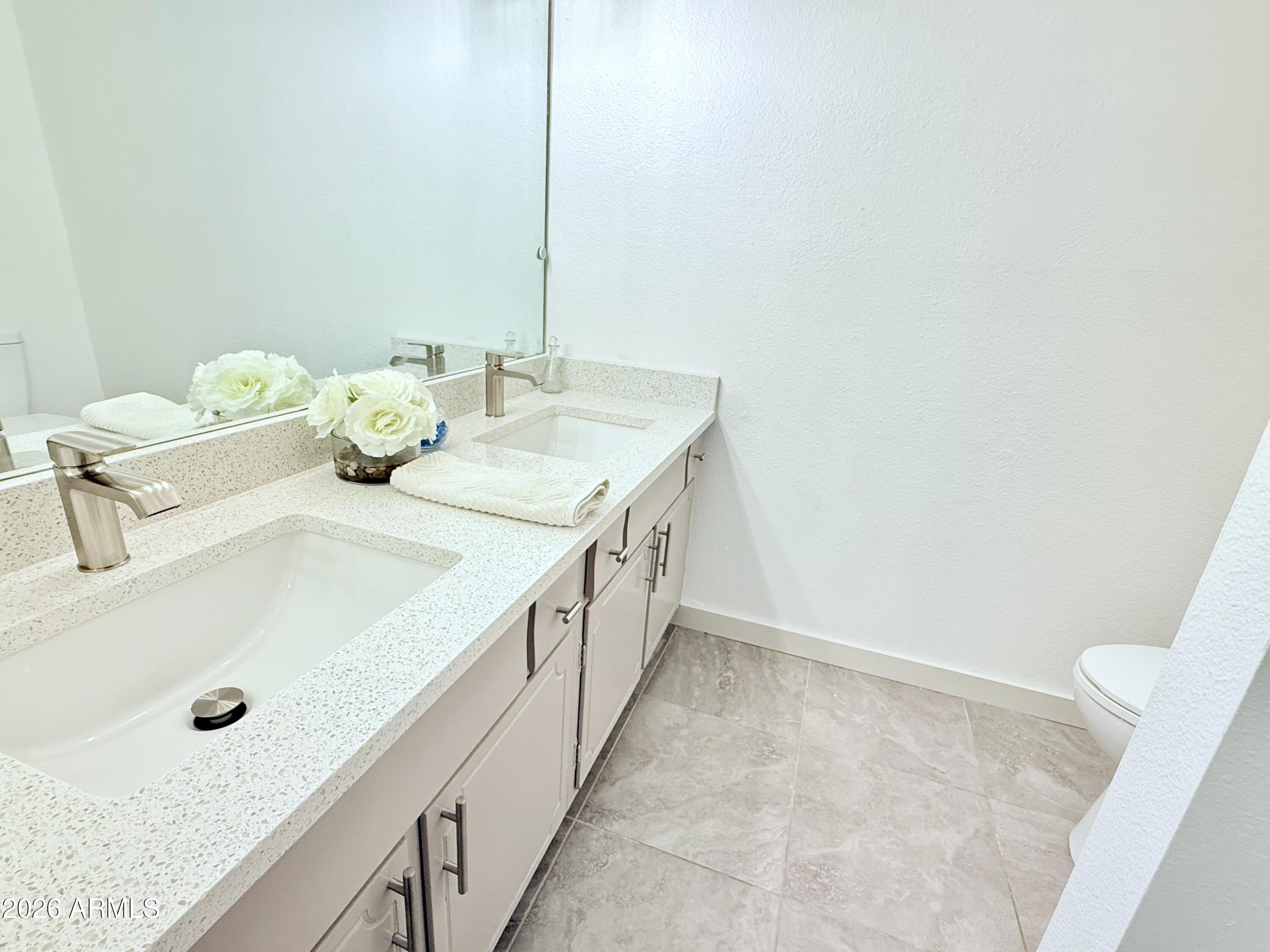 1707 W MARLETTE Avenue