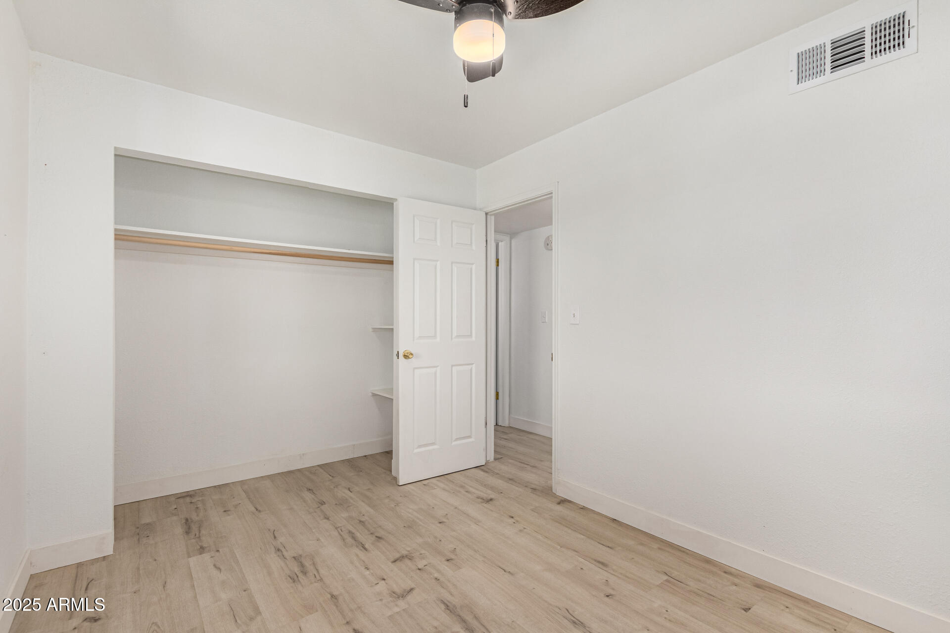 651 E CARLA VISTA Drive