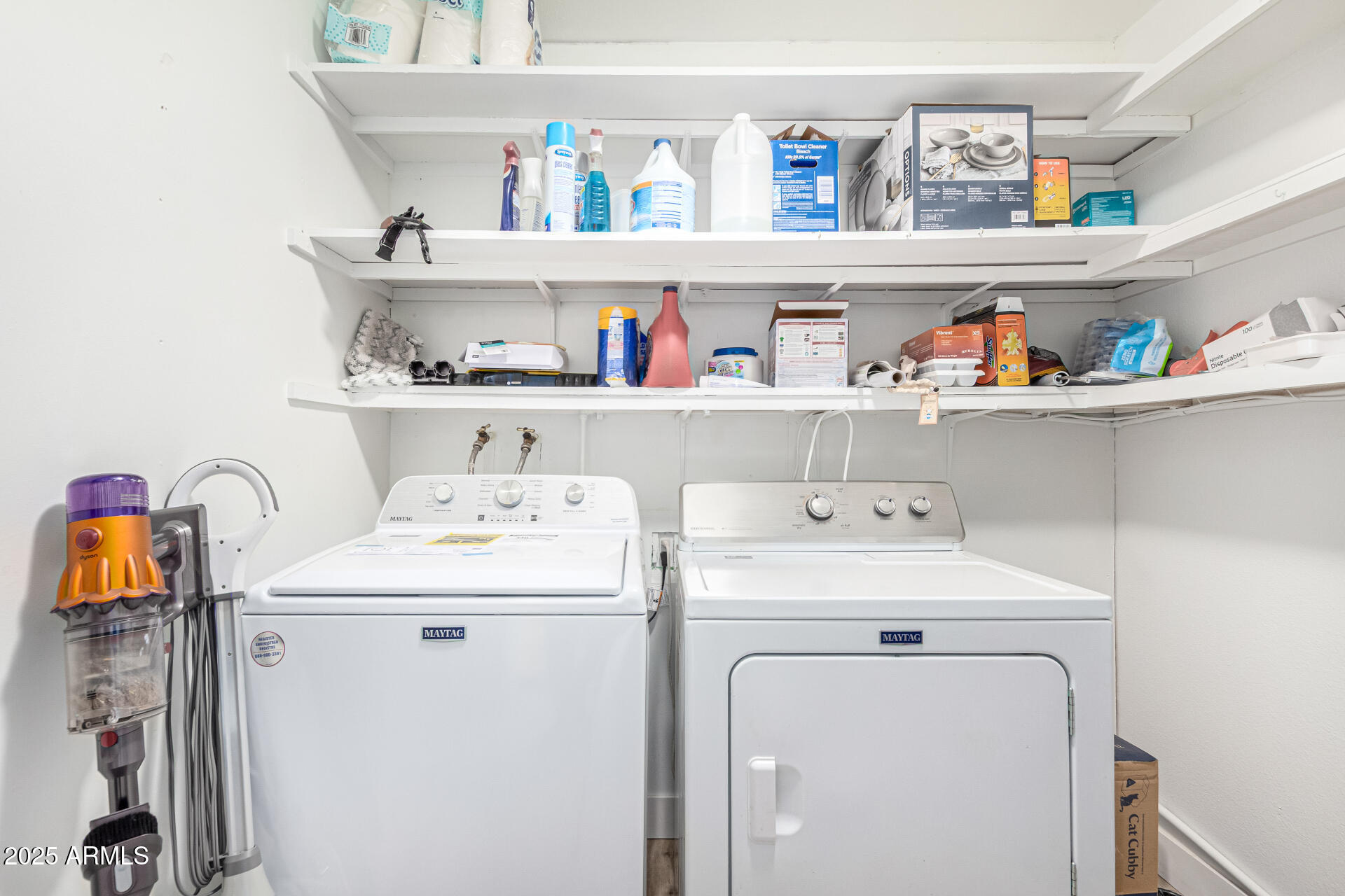 651 E CARLA VISTA Drive