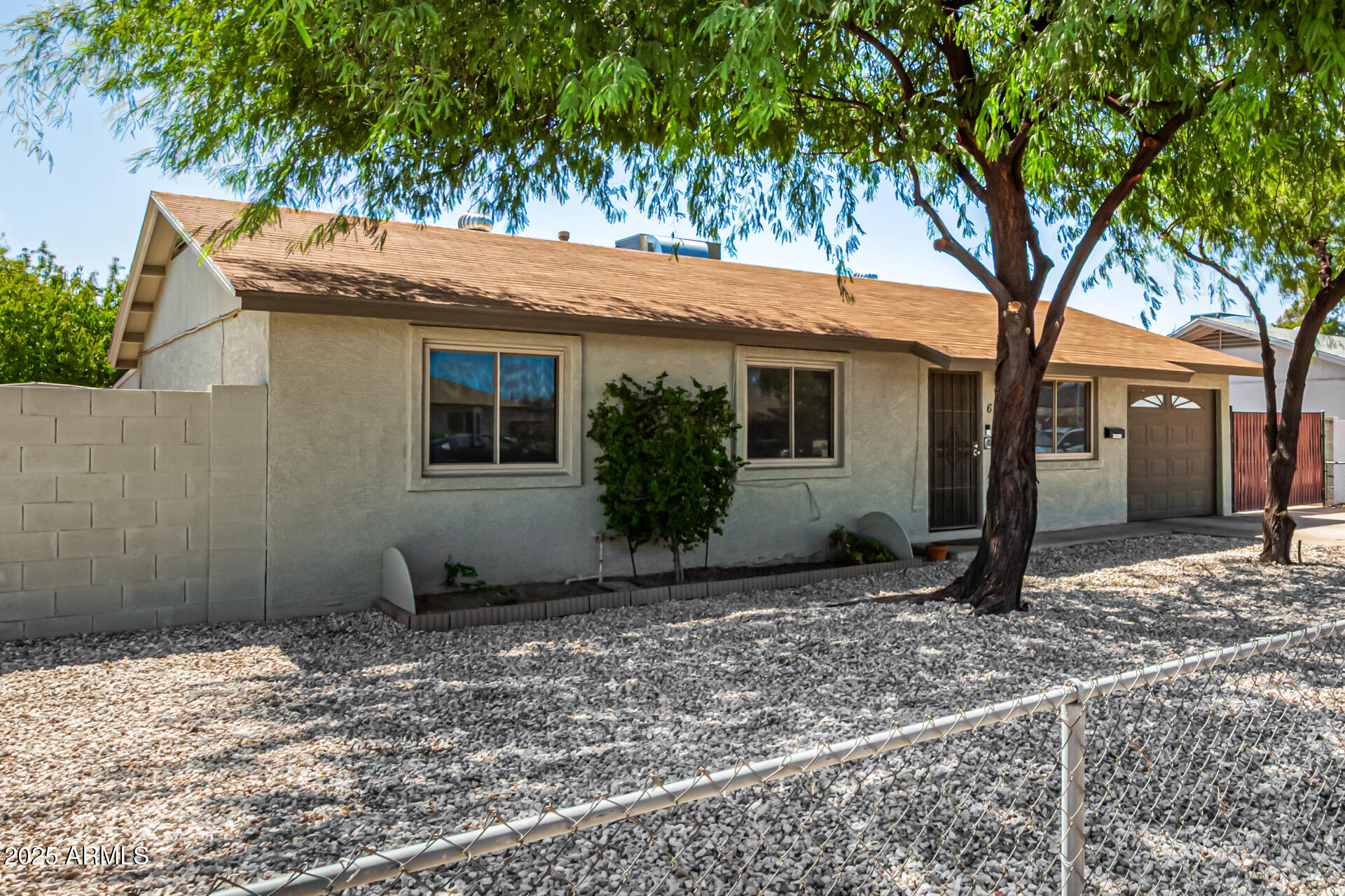 651 E CARLA VISTA Drive