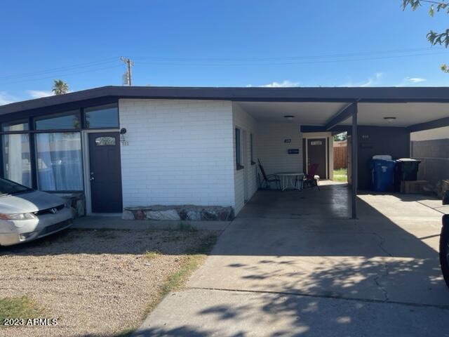 453 W UNIVERSITY Drive