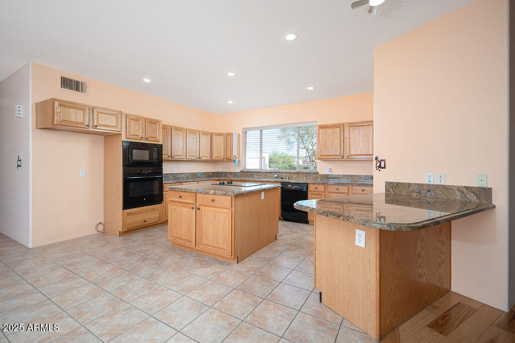 6525 E RANCHO DEL ORO Drive