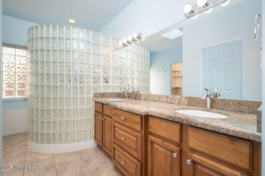 6525 E RANCHO DEL ORO Drive