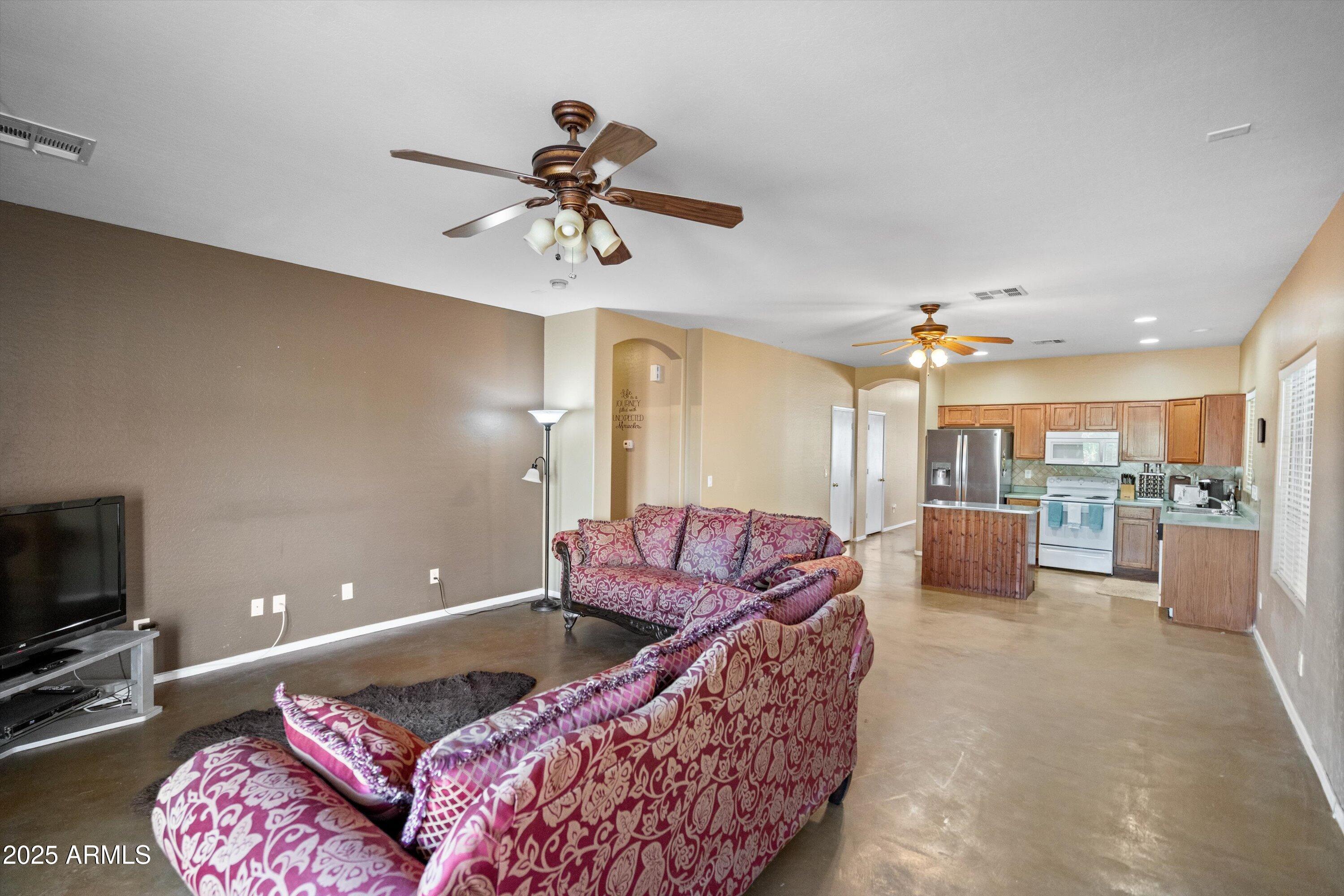 9630 E HAY LOFT Drive