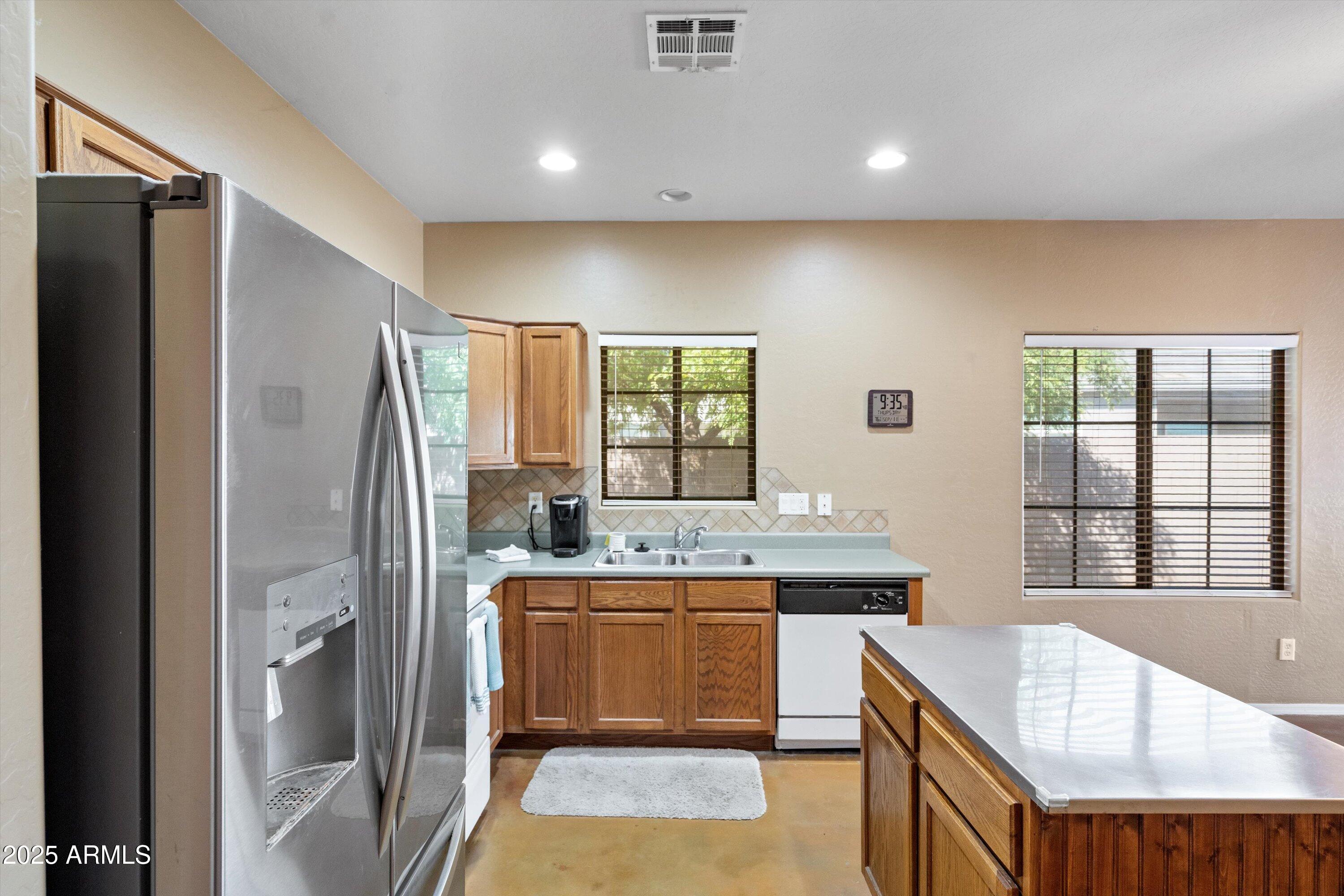 9630 E HAY LOFT Drive