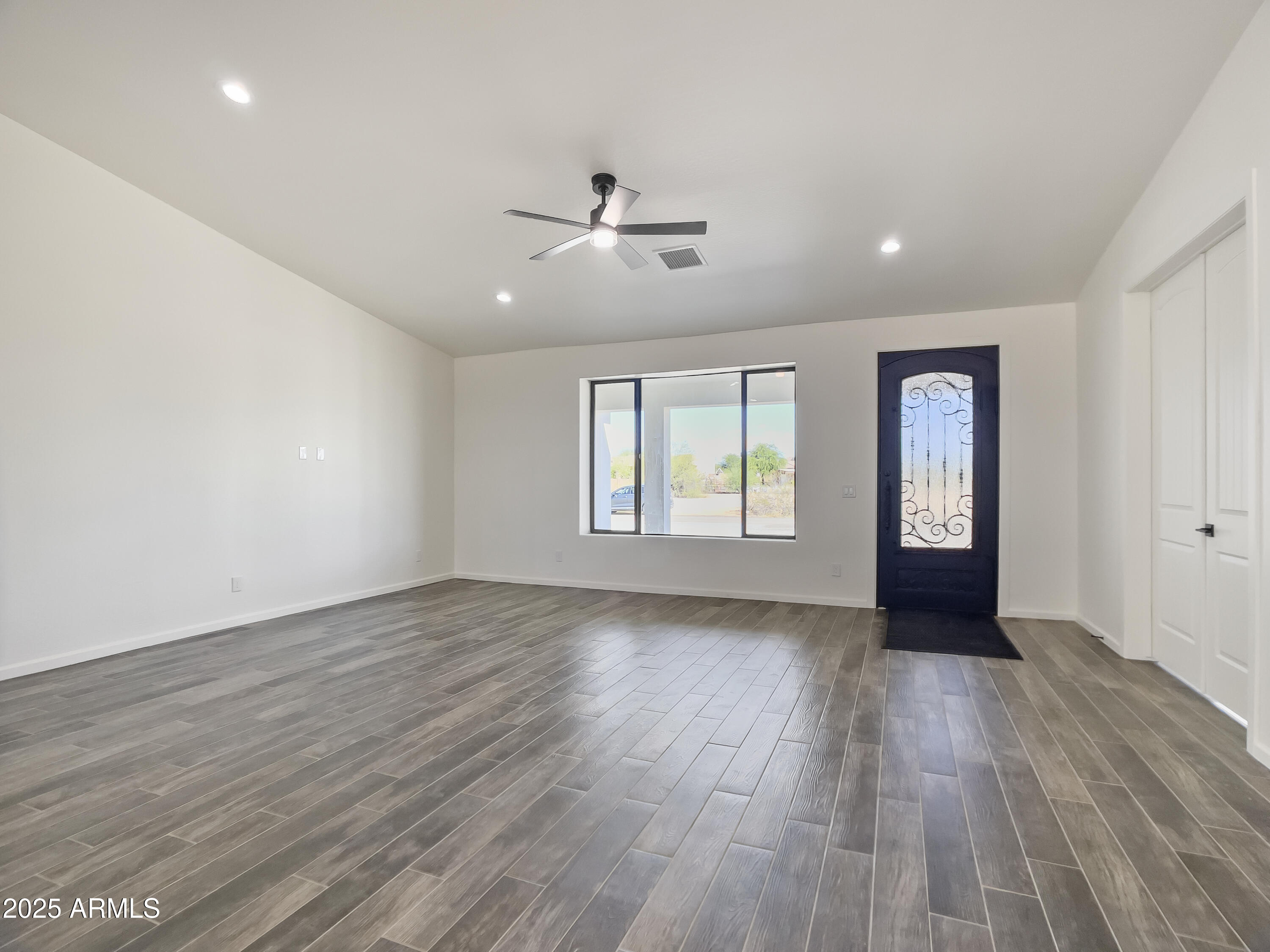 20111 W SAGUARO VISTA Drive