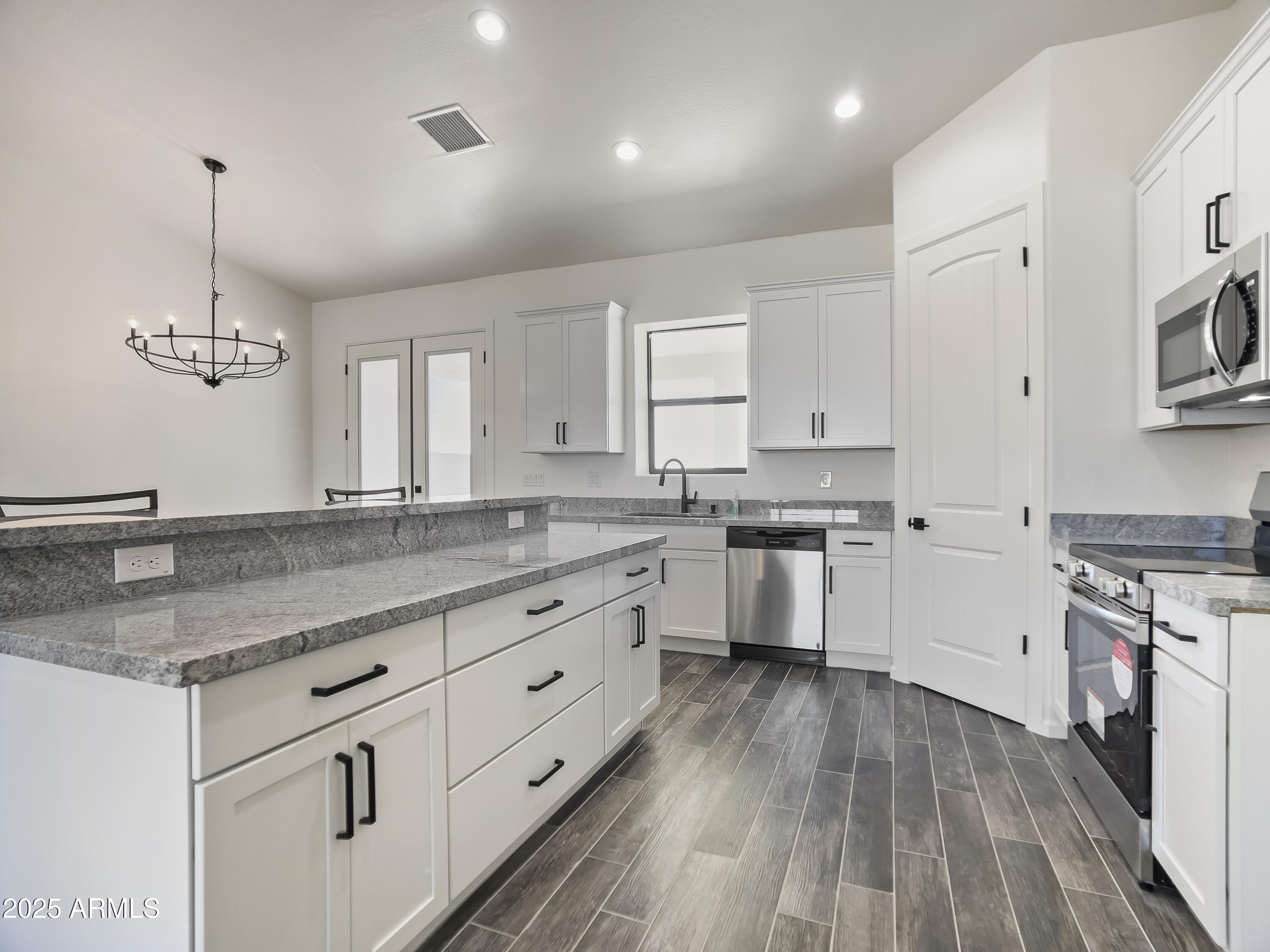 20111 W SAGUARO VISTA Drive