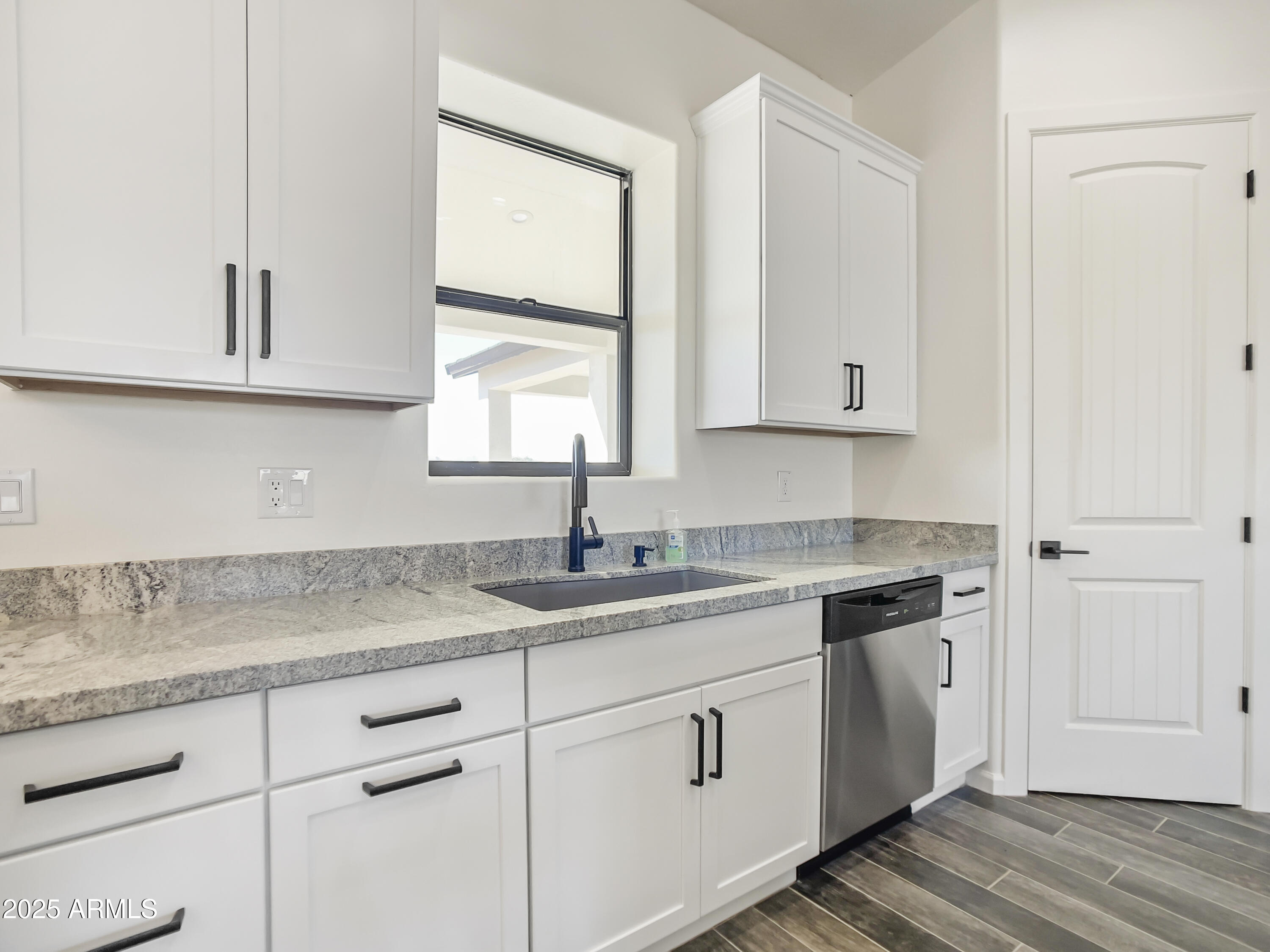 20111 W SAGUARO VISTA Drive