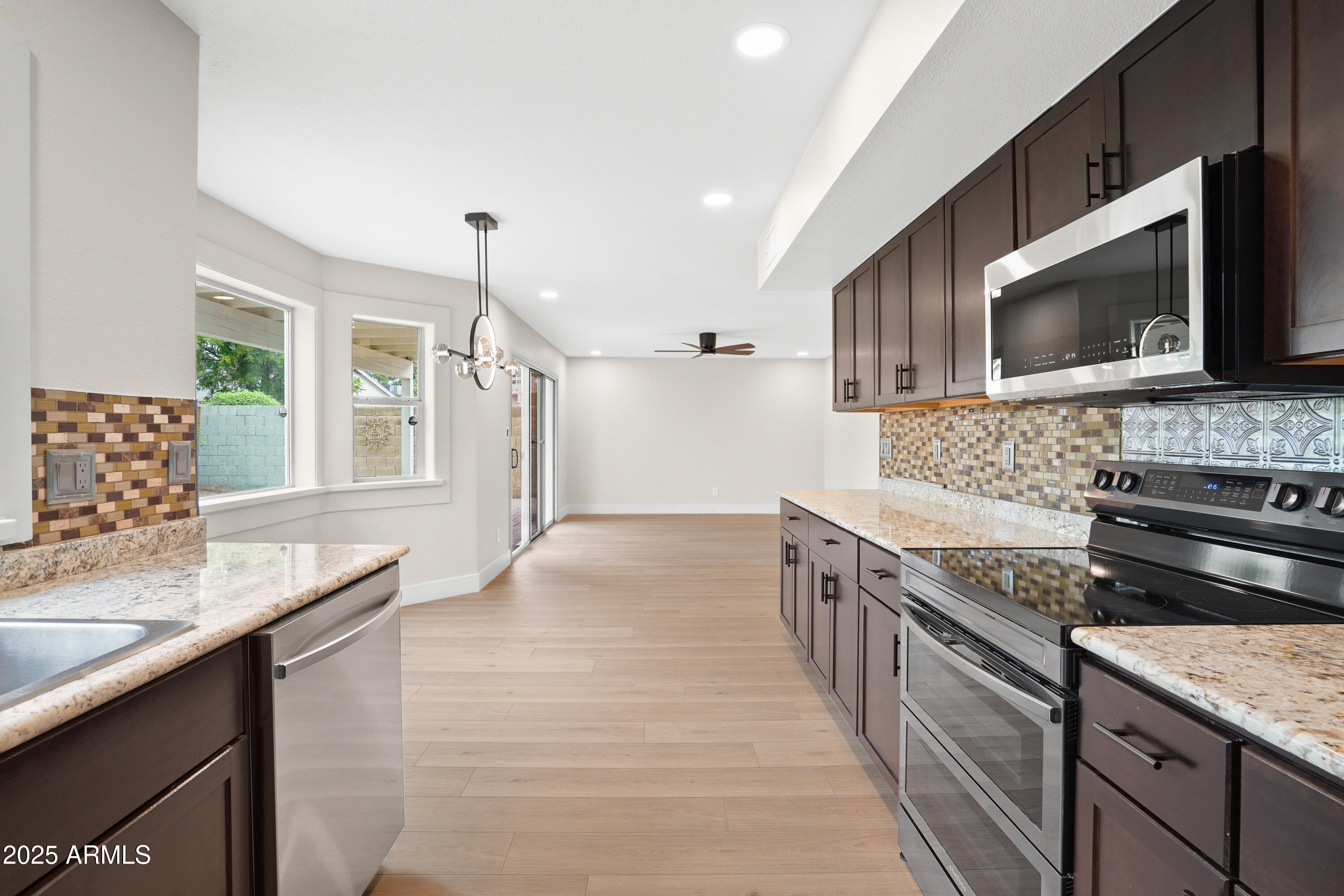 4018 W AVENIDA DEL SOL