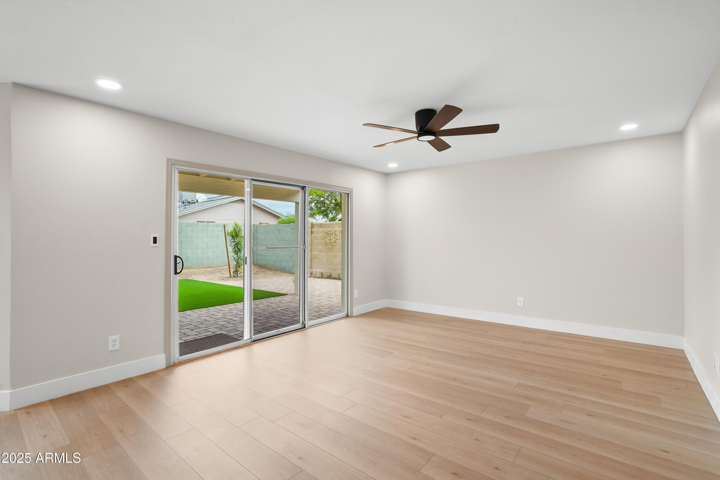 4018 W AVENIDA DEL SOL