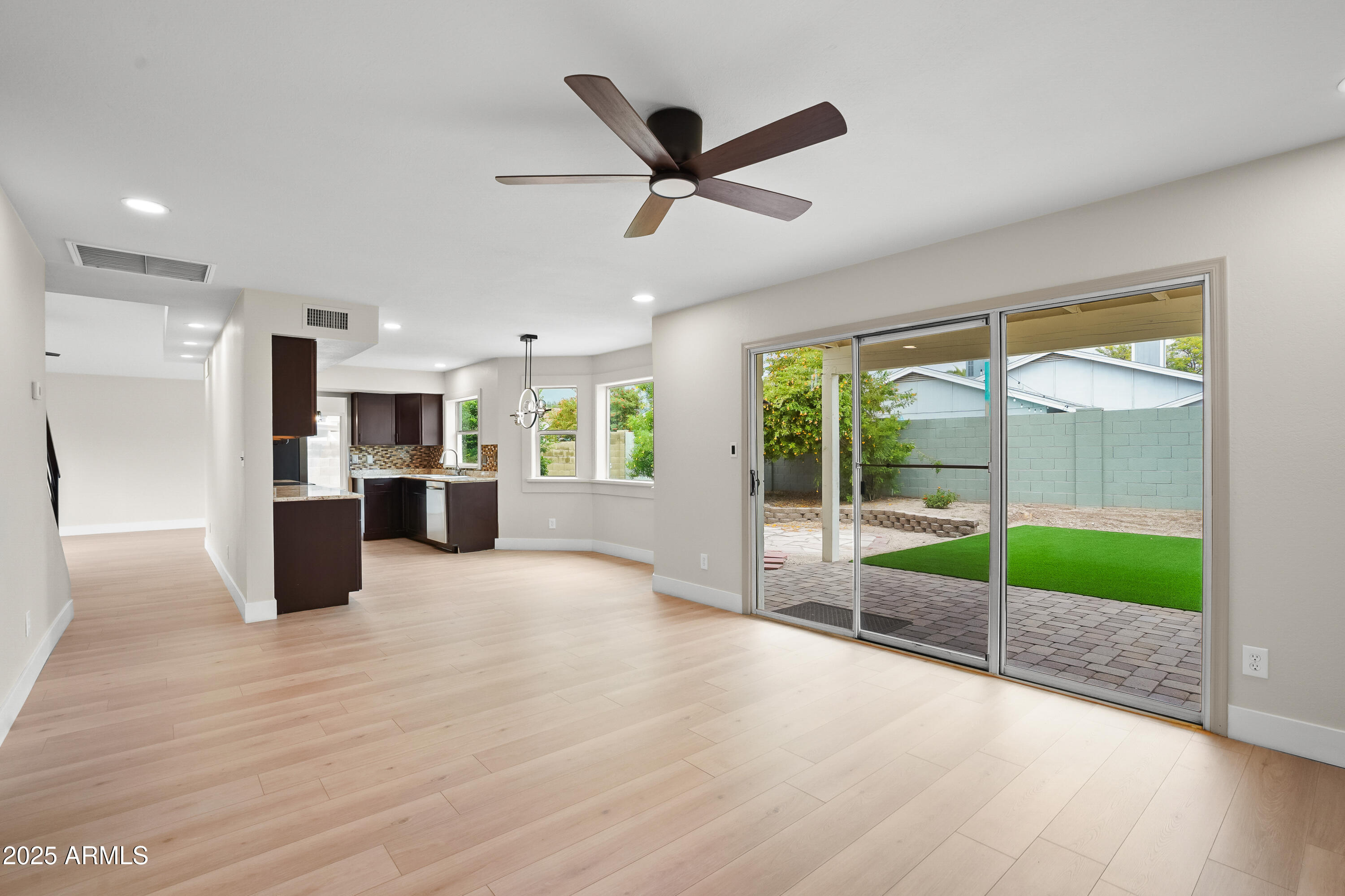 4018 W AVENIDA DEL SOL