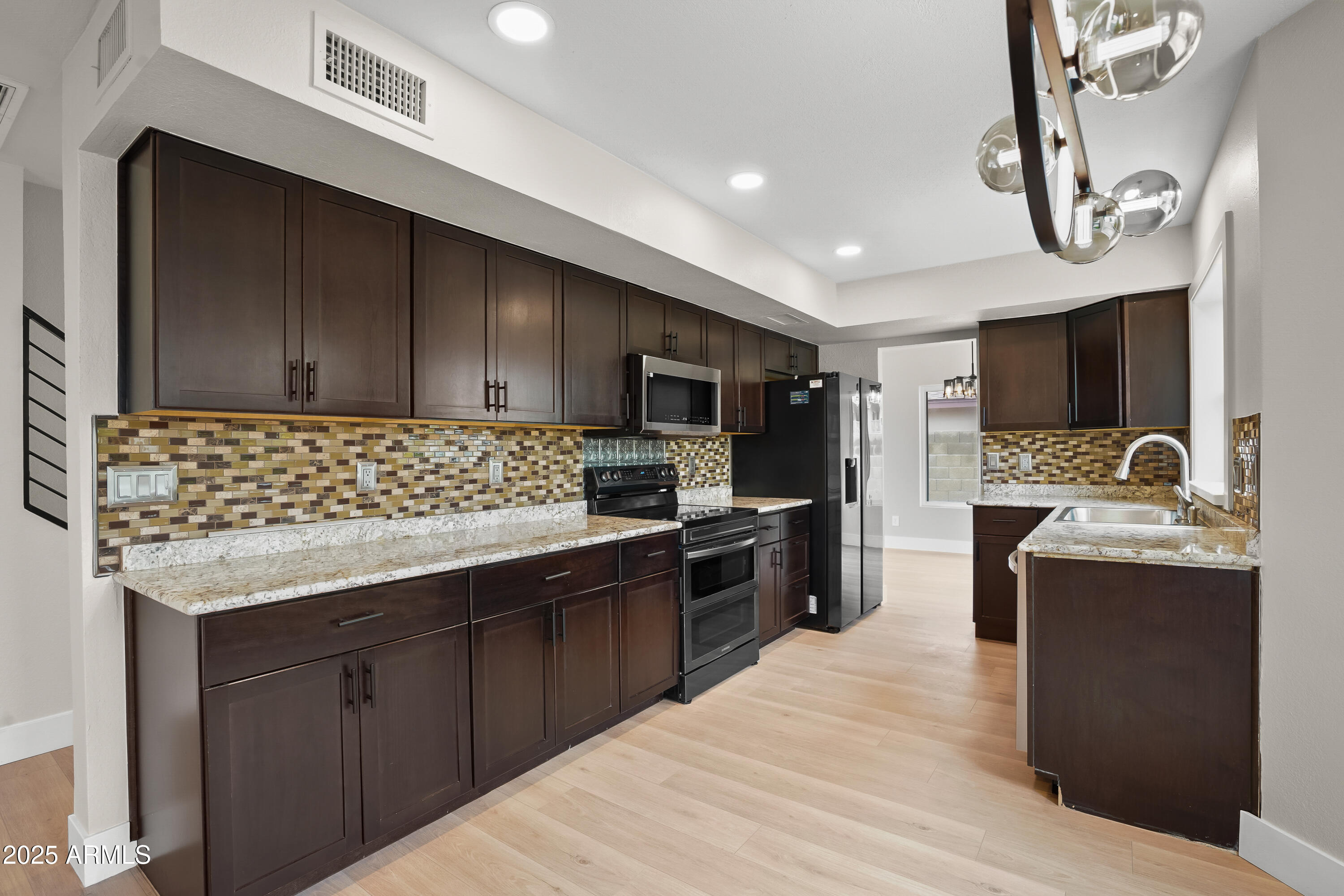 4018 W AVENIDA DEL SOL