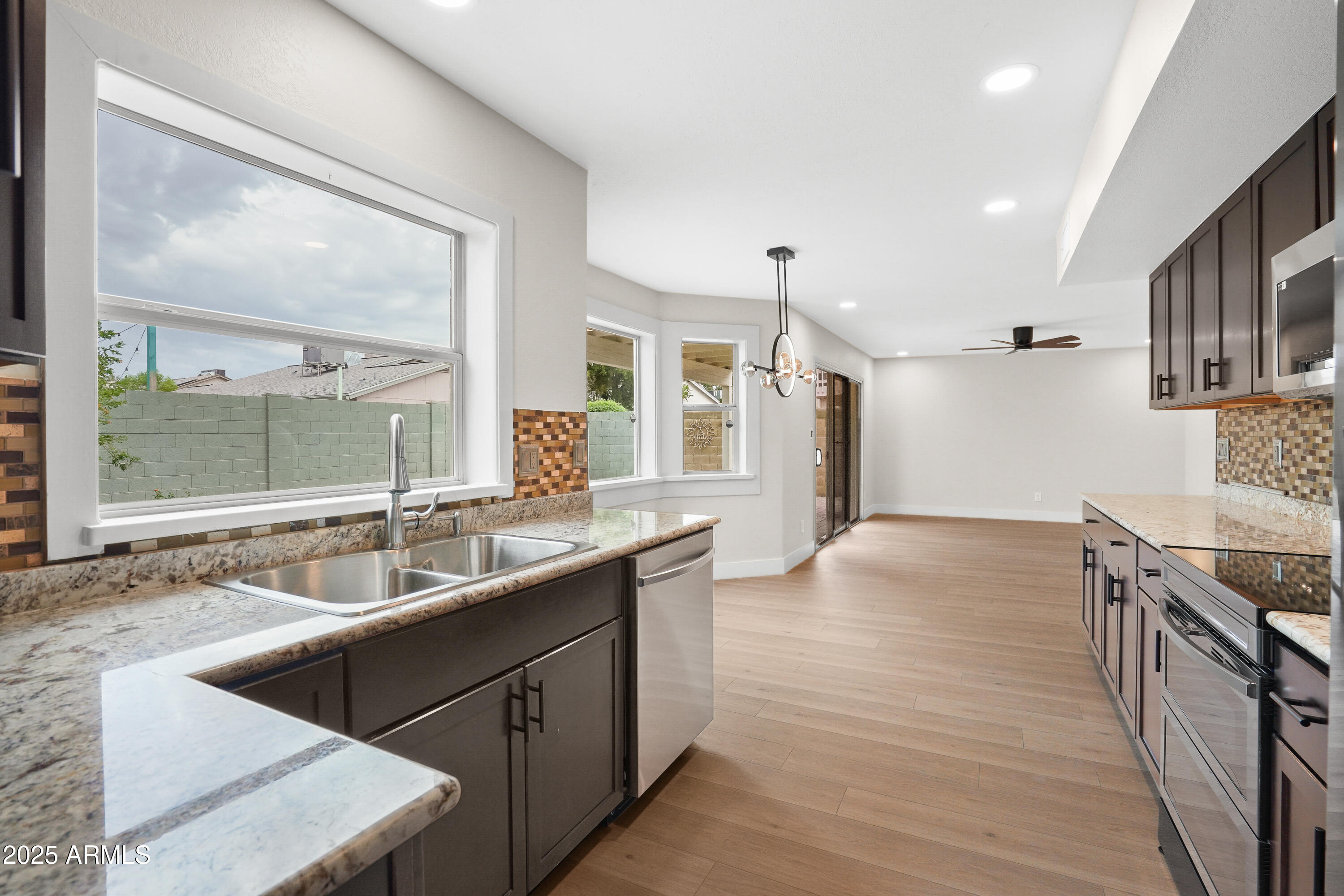 4018 W AVENIDA DEL SOL