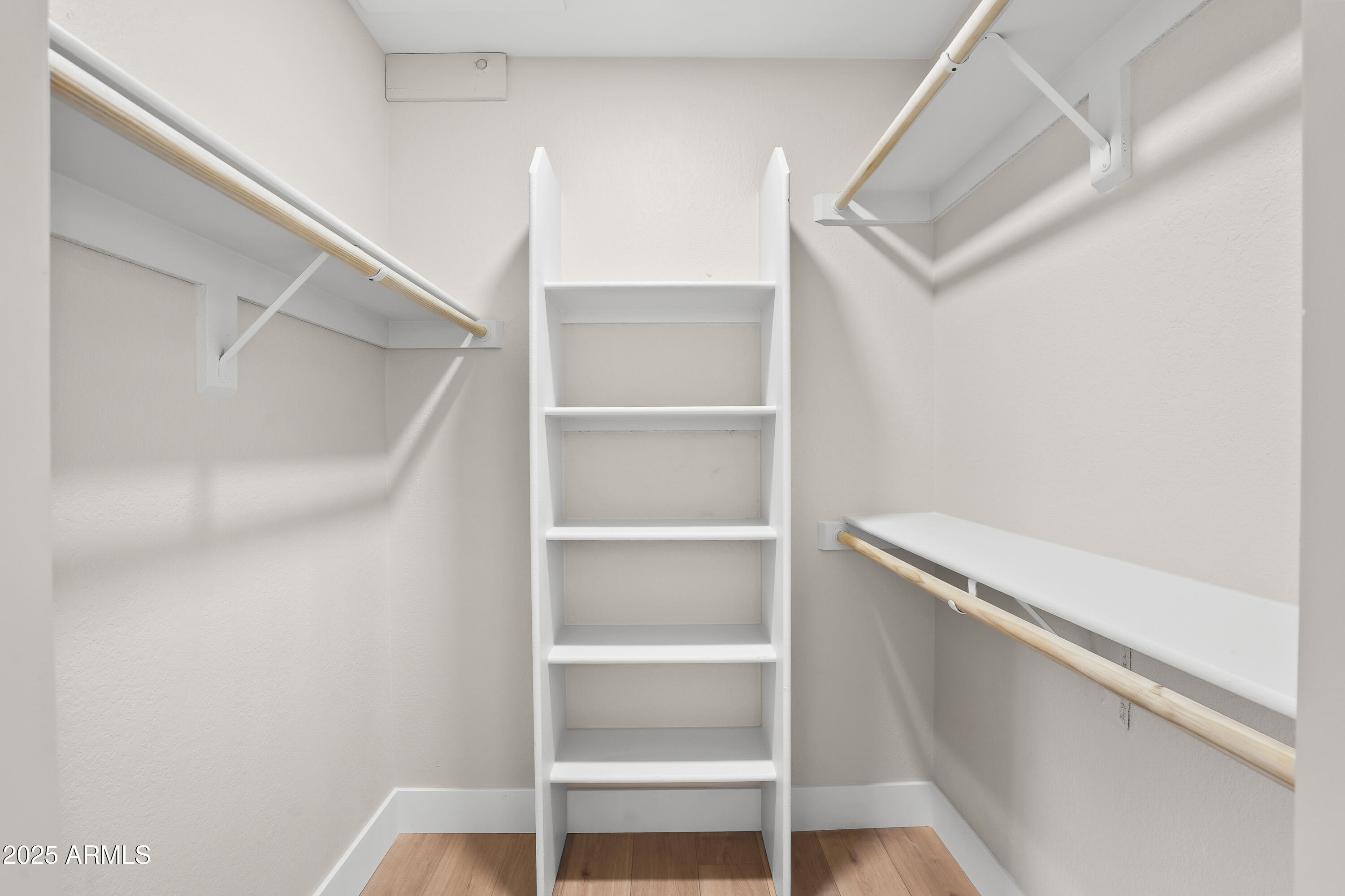 4018 W AVENIDA DEL SOL