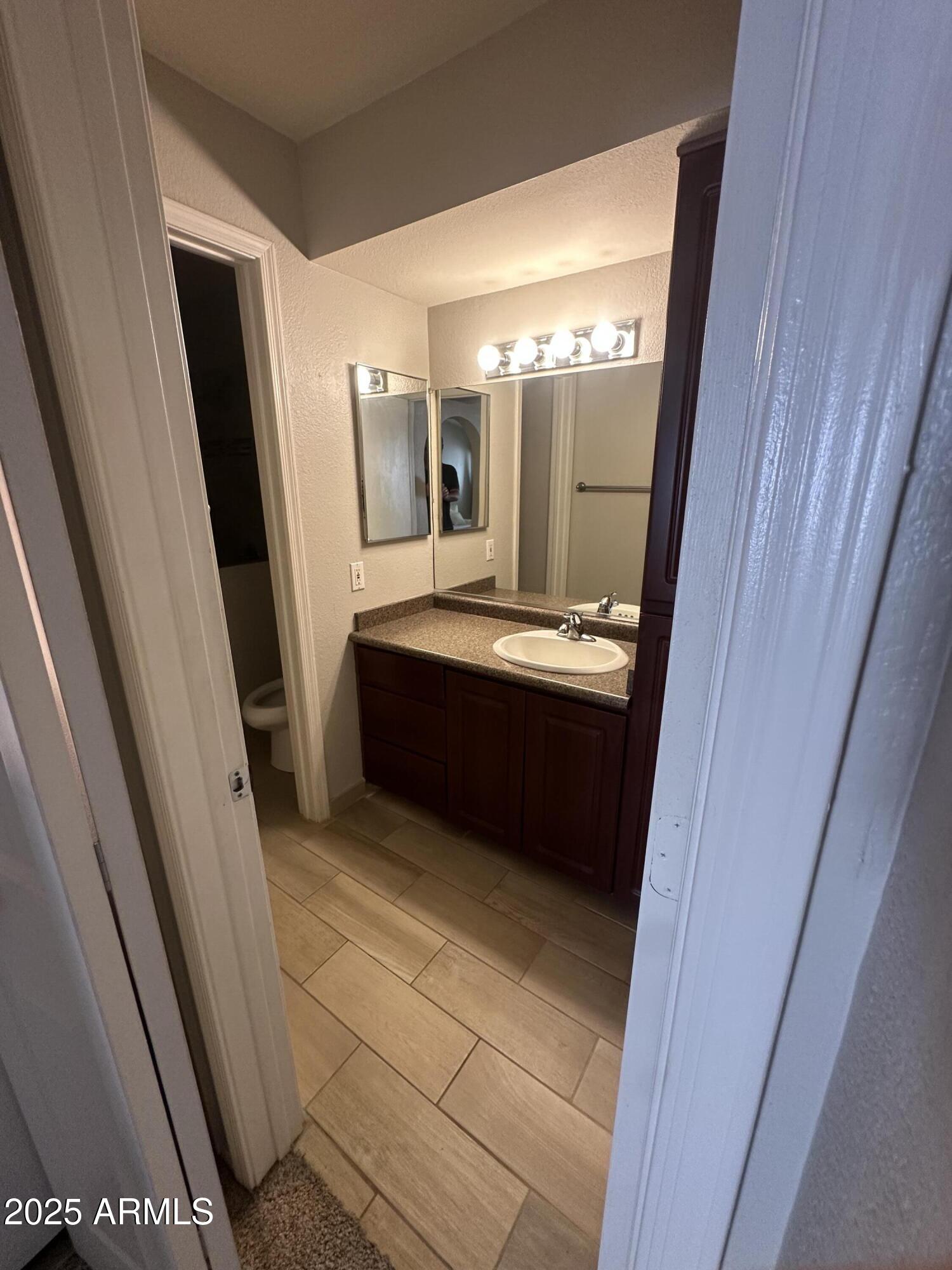 1880 E MORTEN Avenue, 239